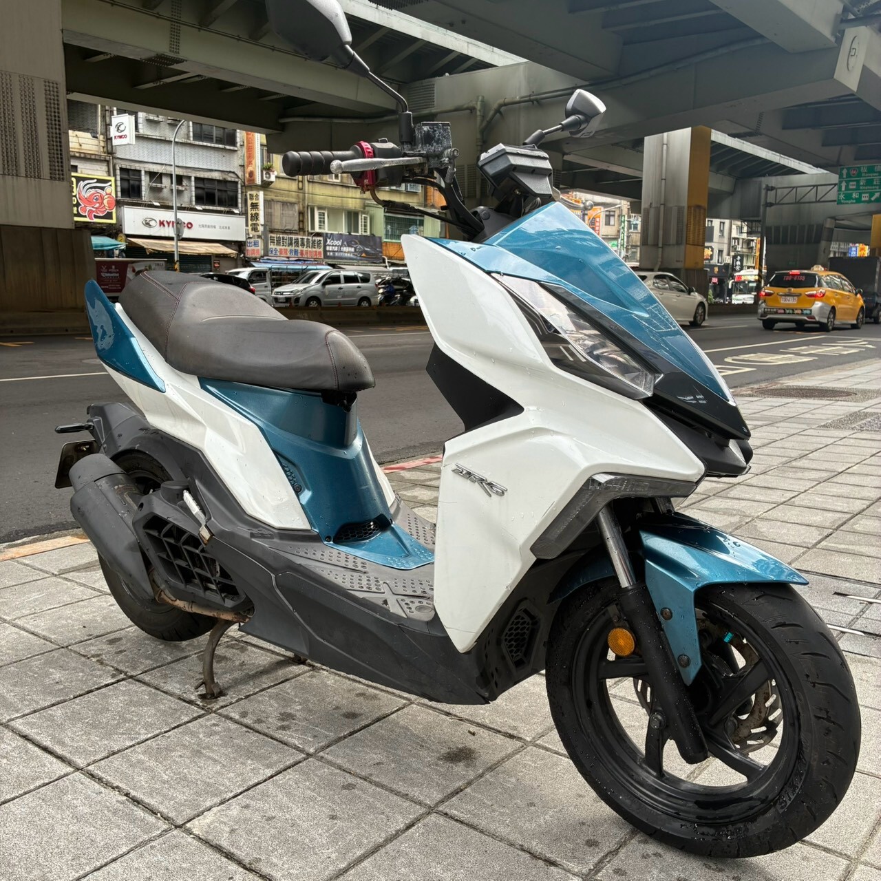 LINE_ALBUM_DRG_7878_260902_2
