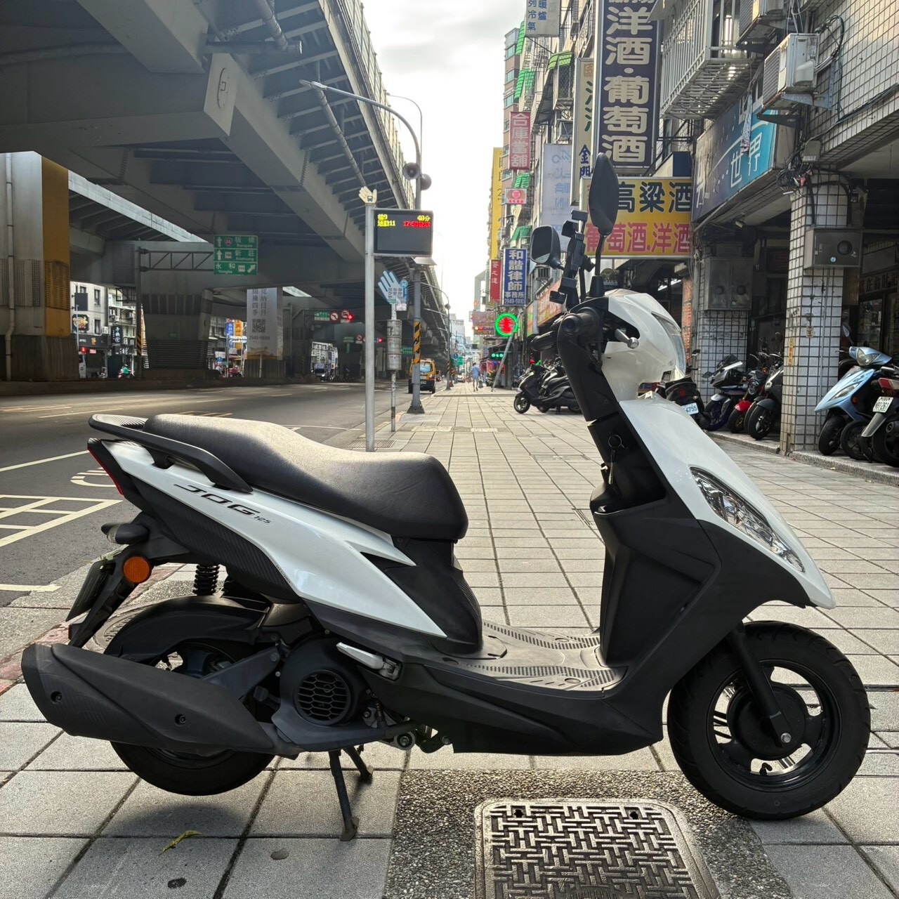LINE_ALBUM_JOG_9911_260916_1