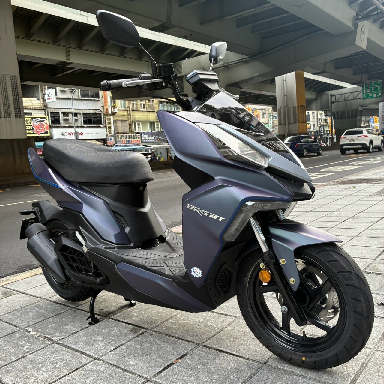 LINE_ALBUM__8316_260917_2