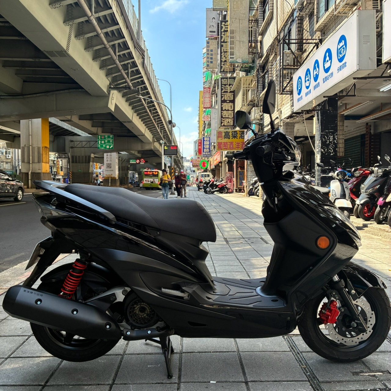 LINE_ALBUM__309_260918_1
