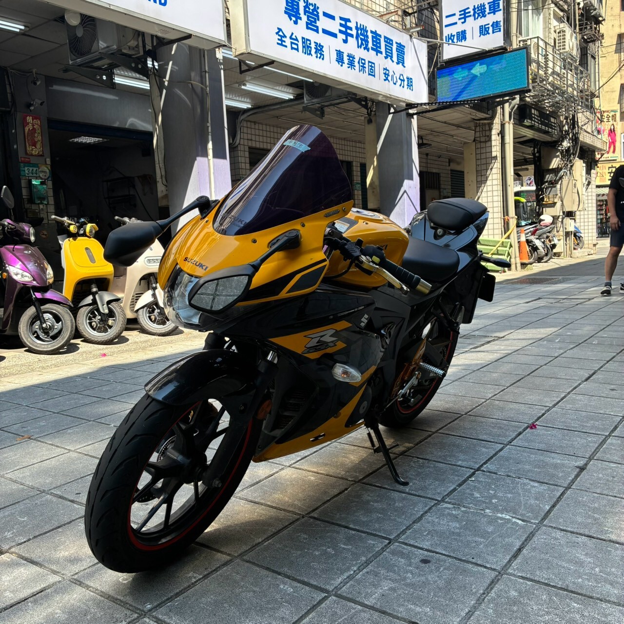 LINE_ALBUM__0233_260922_2