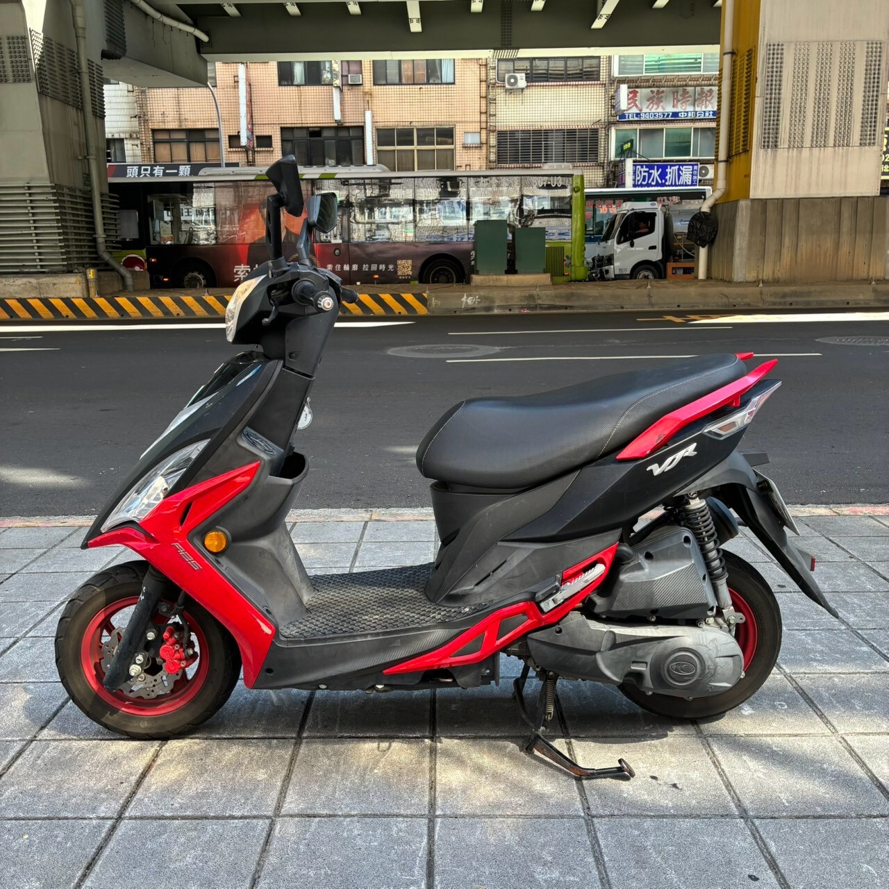 LINE_ALBUM__1589_260922_4