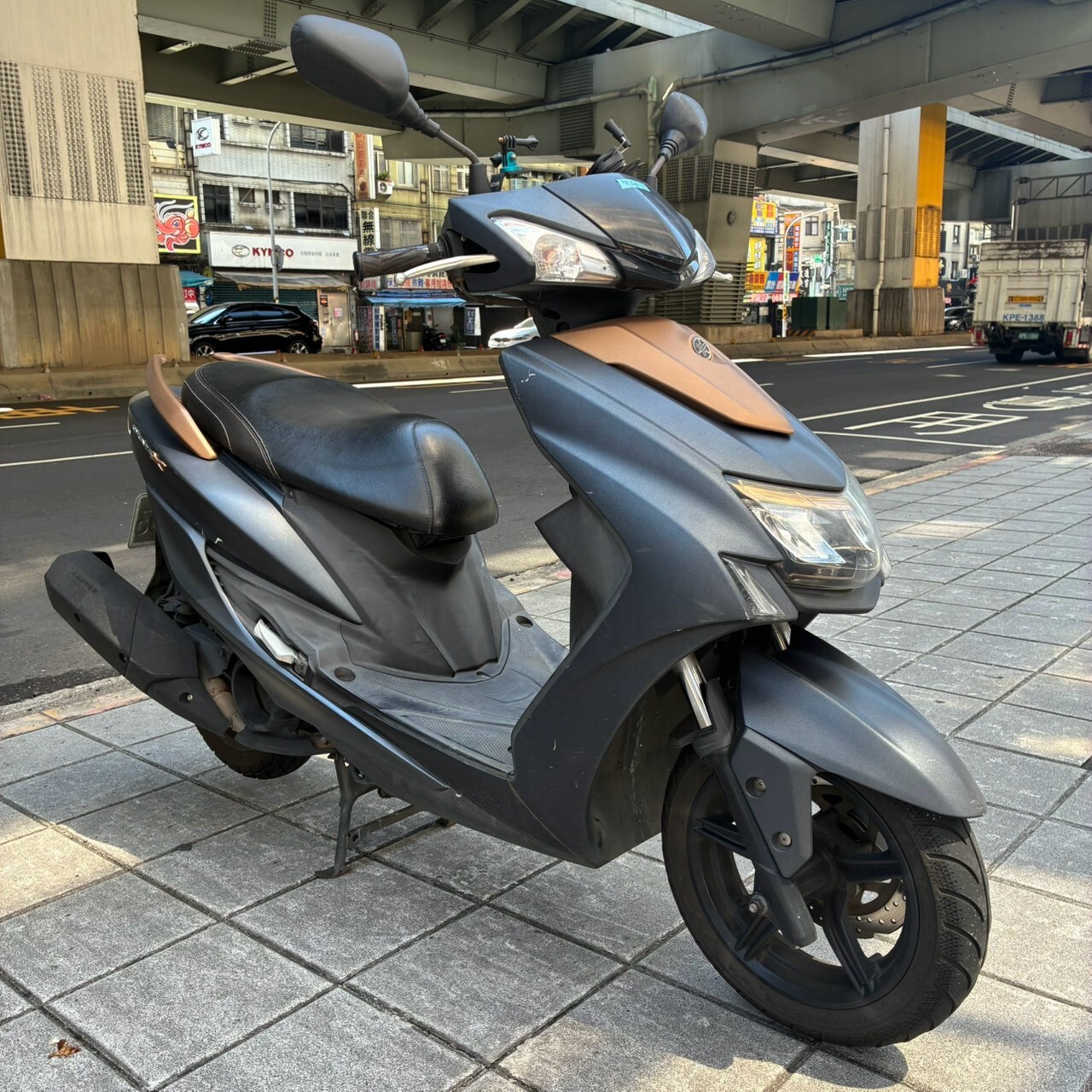 LINE_ALBUM_五代_9053_260923_2
