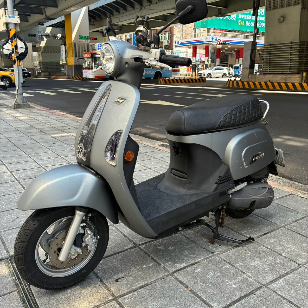 LINE_ALBUM_Many_0575_260923_4