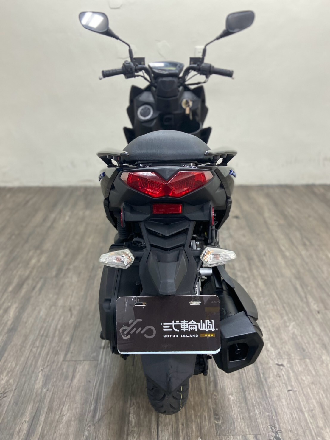 LINE_ALBUM__8000_260925_6