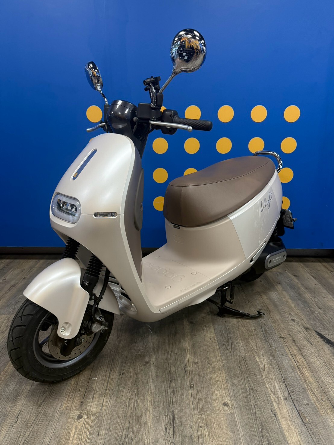 LINE_ALBUM_Gogoro_1305_260925_1