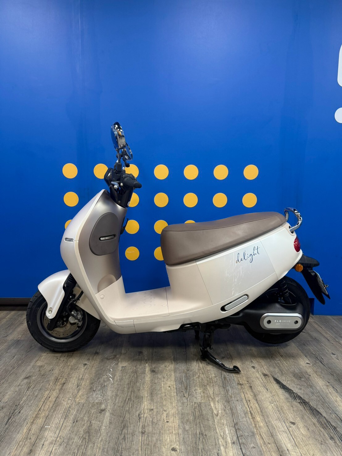 LINE_ALBUM_Gogoro_1305_260925_3