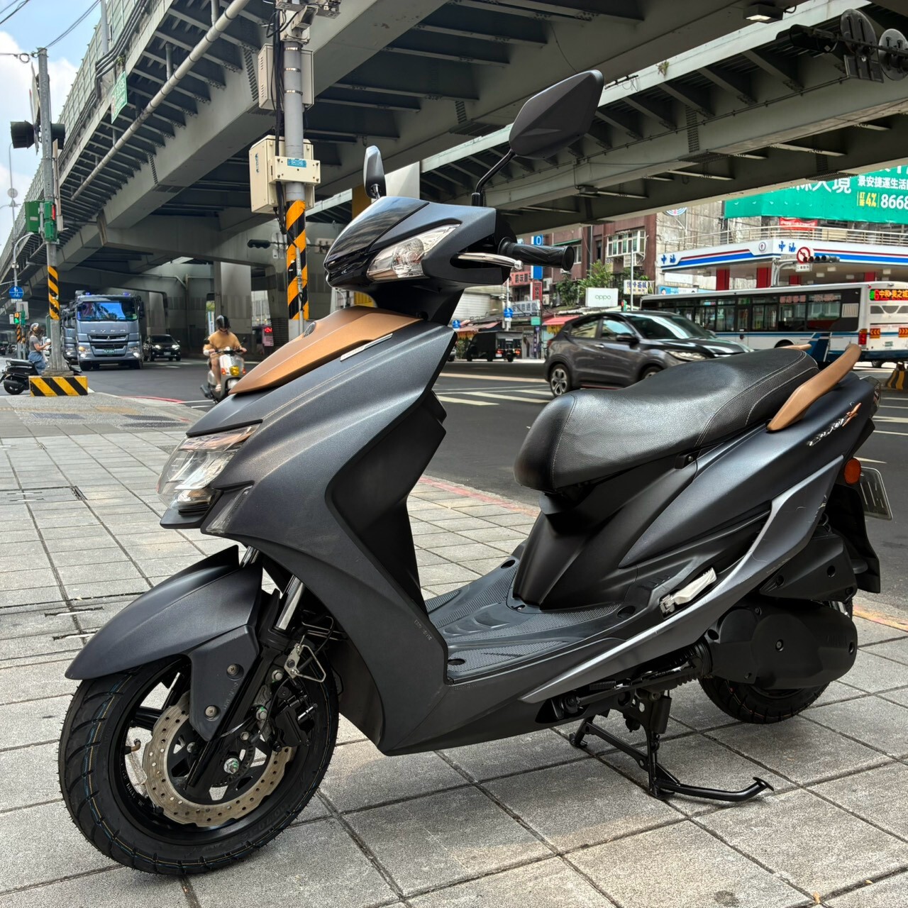 LINE_ALBUM_五代_9053_261001_4