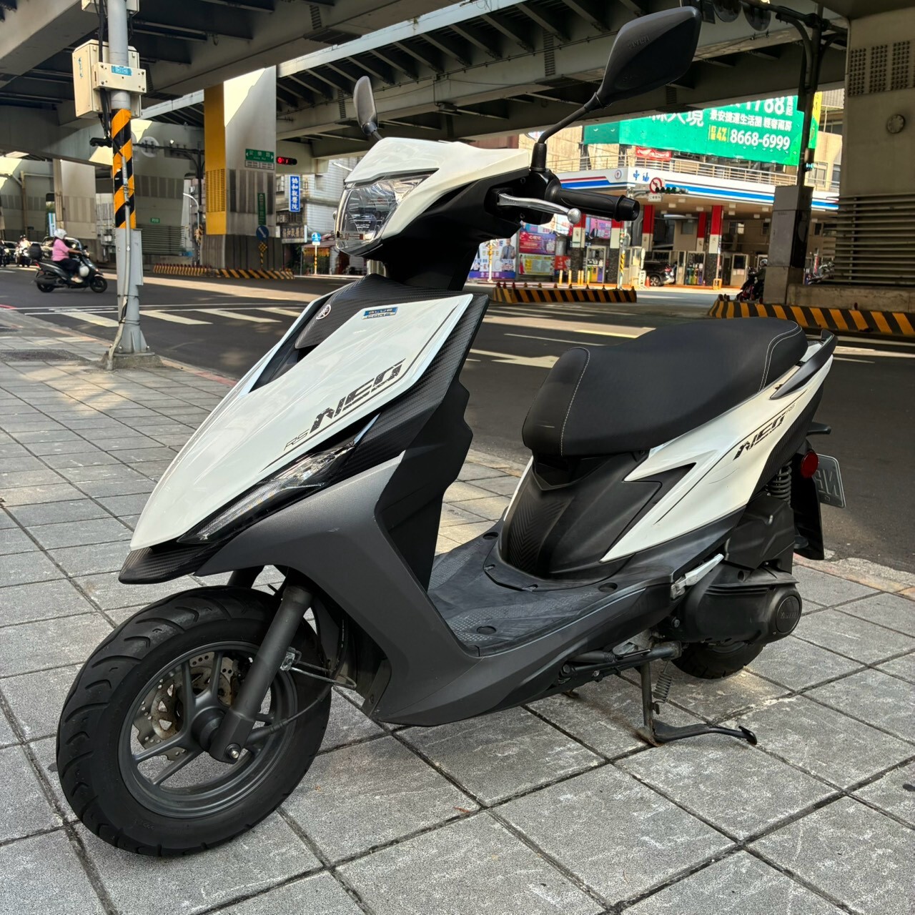 LINE_ALBUM_RS_3366_261002_4