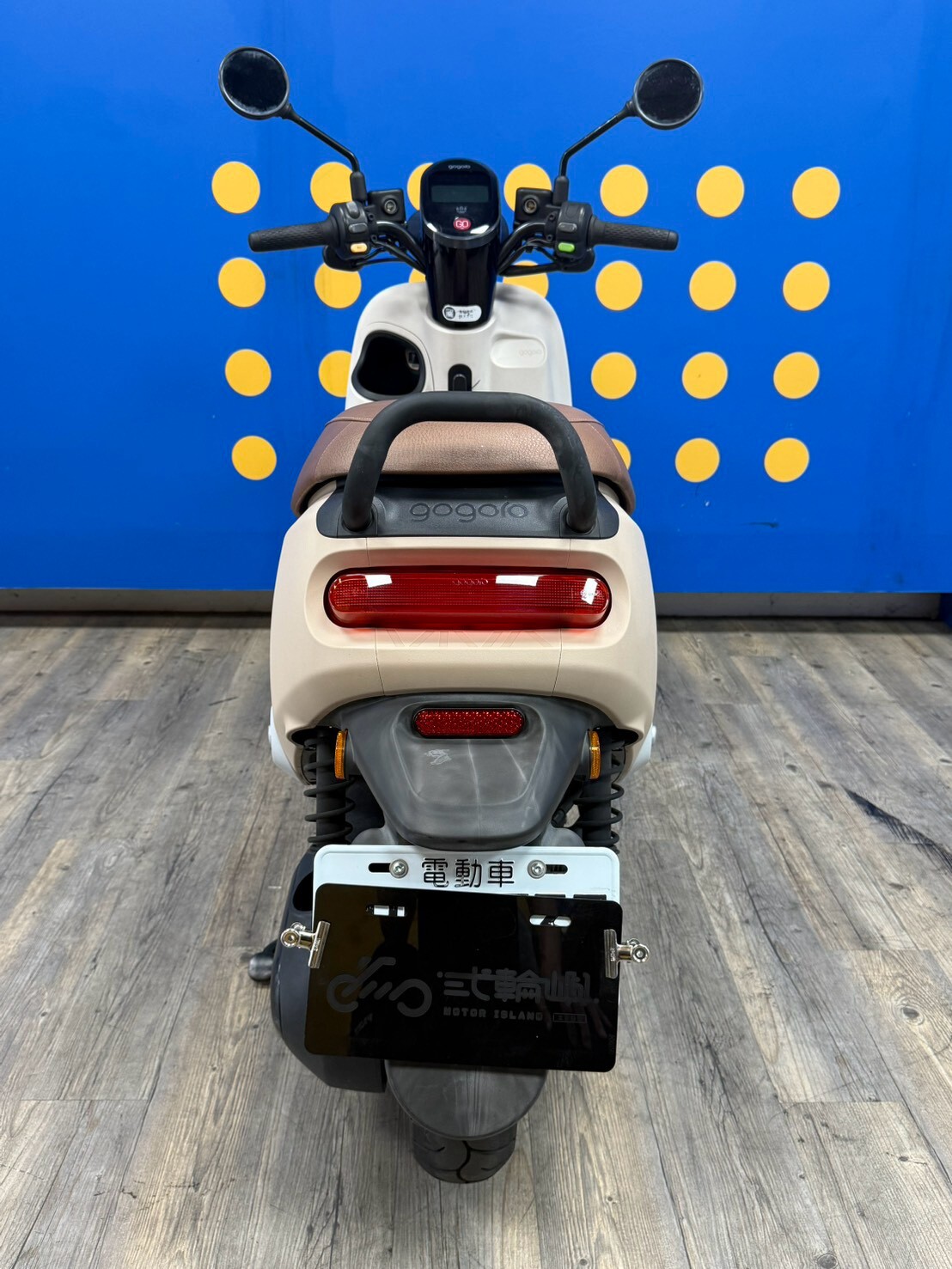 LINE_ALBUM_Gogoro_1535_261006_5