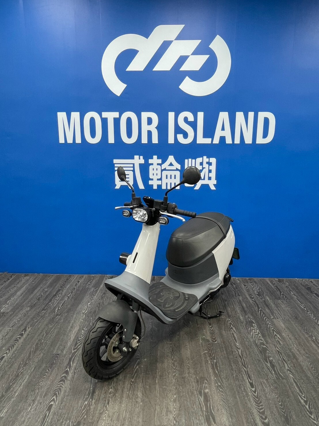 LINE_ALBUM_2021 睿能 GOGORO VIVA _EWT-8908 $25000 里程13XXX_261006_1