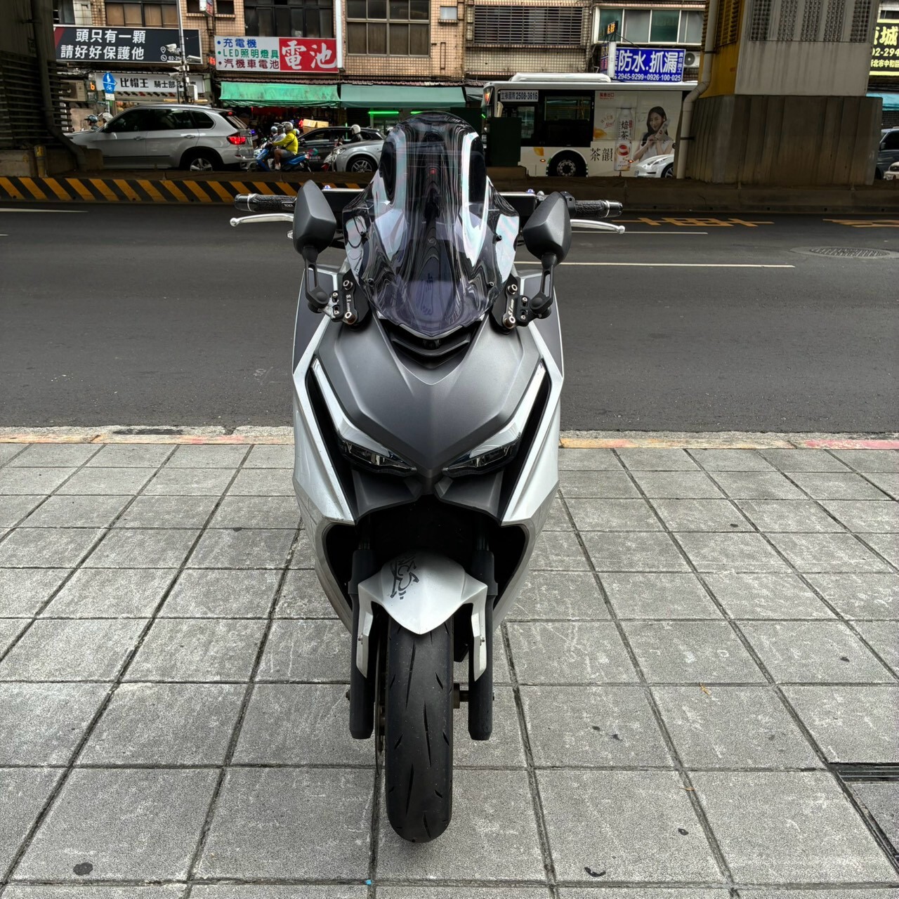 LINE_ALBUM_KRV_8199_261009_3