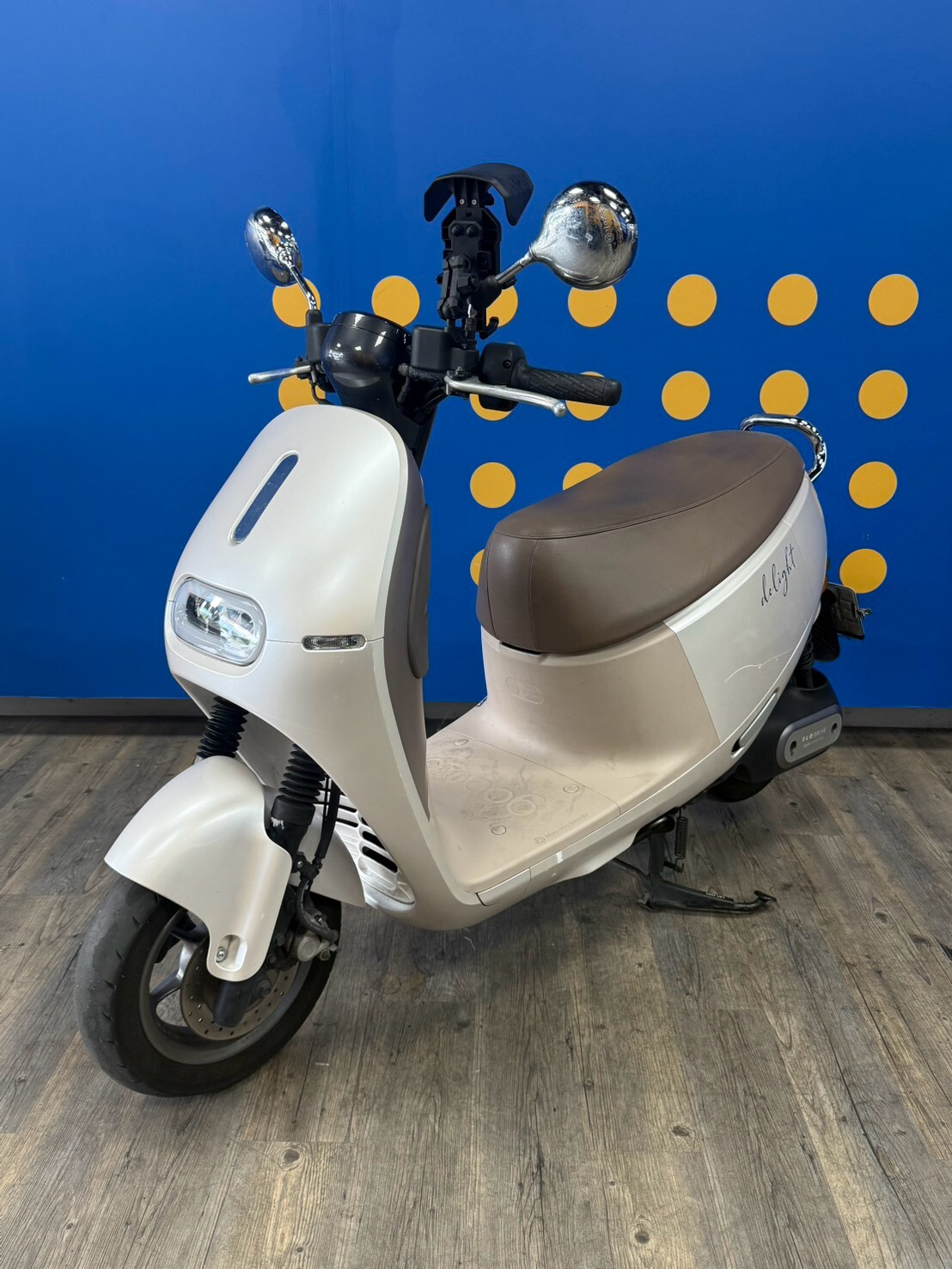 LINE_ALBUM_Gogoro_1756_261009_1