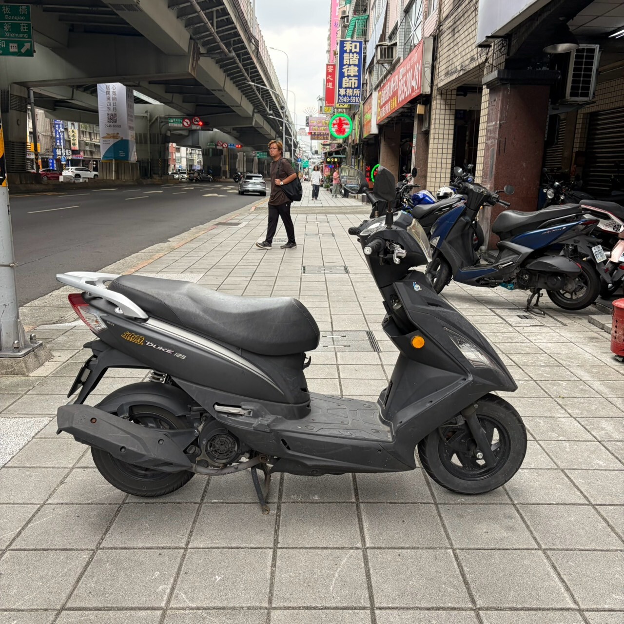 LINE_ALBUM__7136_261012_5