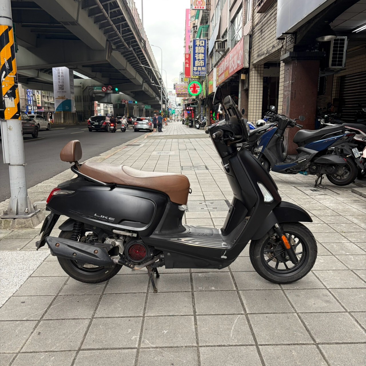 LINE_ALBUM__7196_261012_5