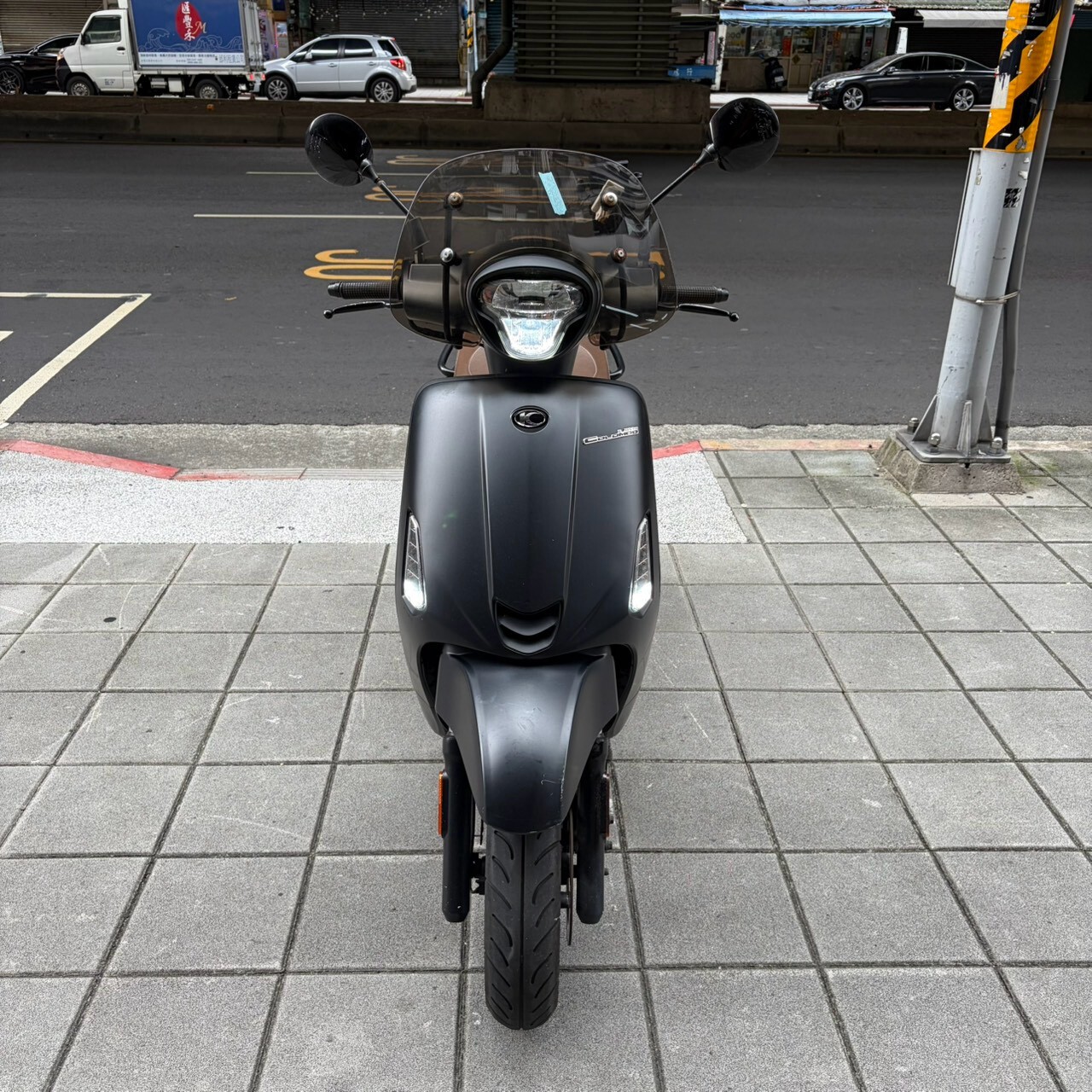 LINE_ALBUM__7196_261012_1