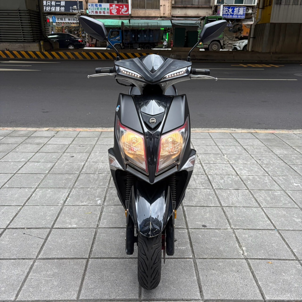 LINE_ALBUM__7782_261012_1