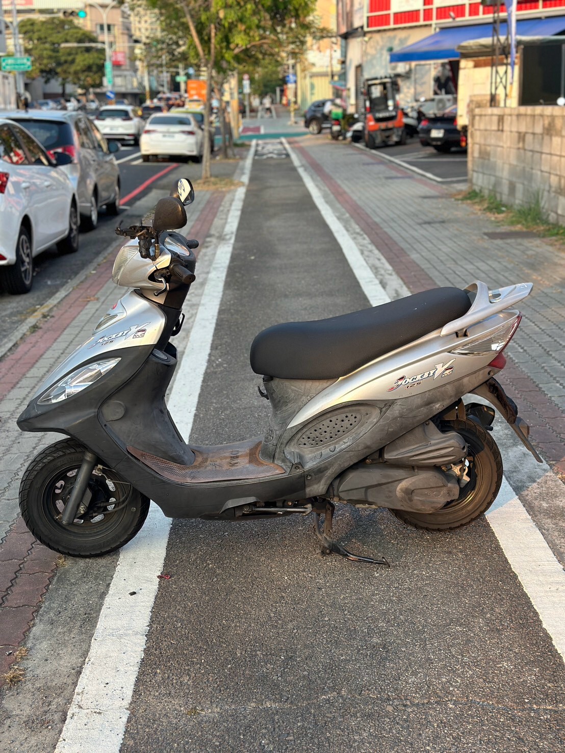 LINE_ALBUM_2013 光陽 奔騰 V2 125 鼓煞 _390 404xxKM $19,999 (現況）_261013_4