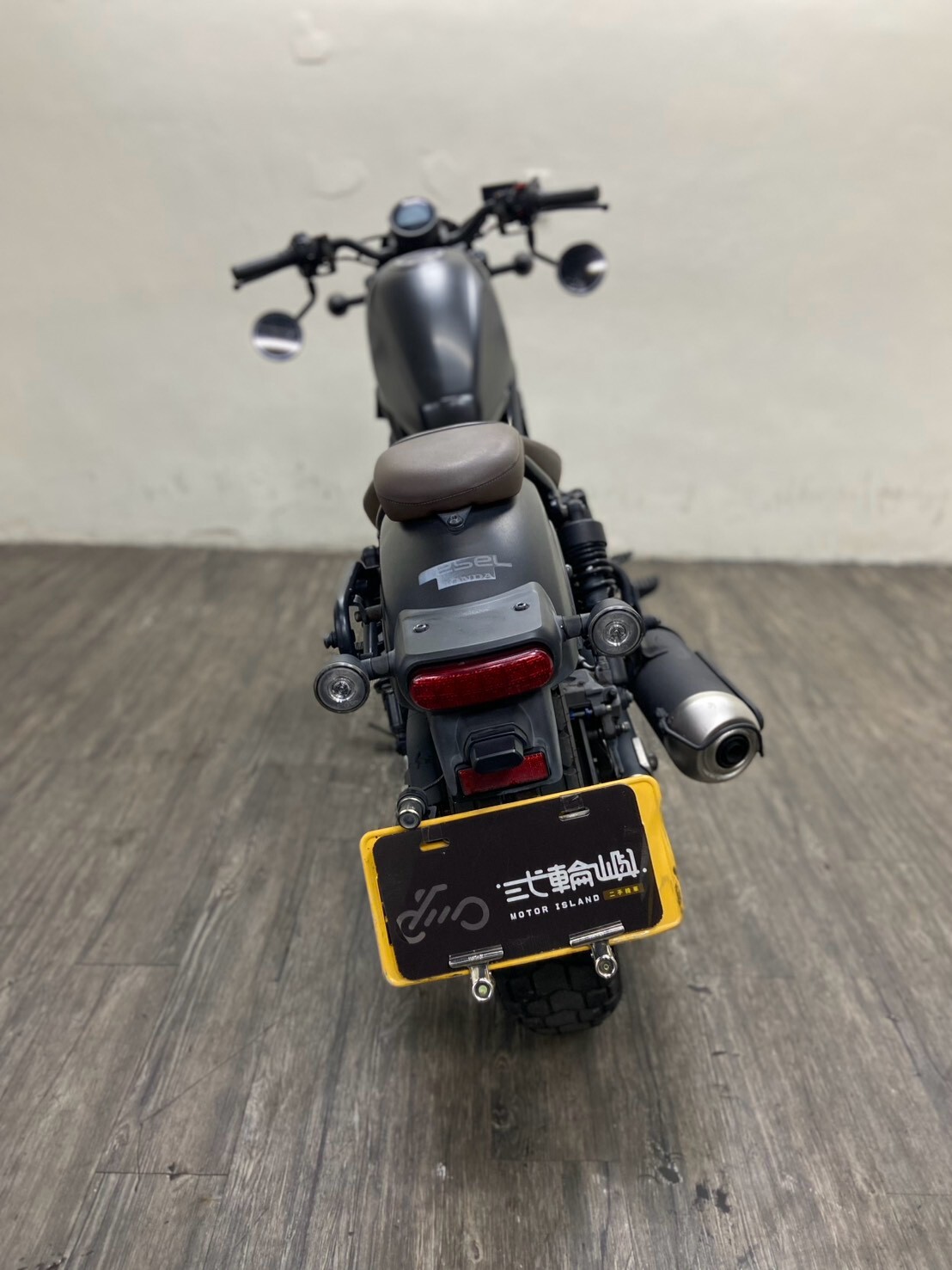 LINE_ALBUM_REBEL500s_9051_261016_6