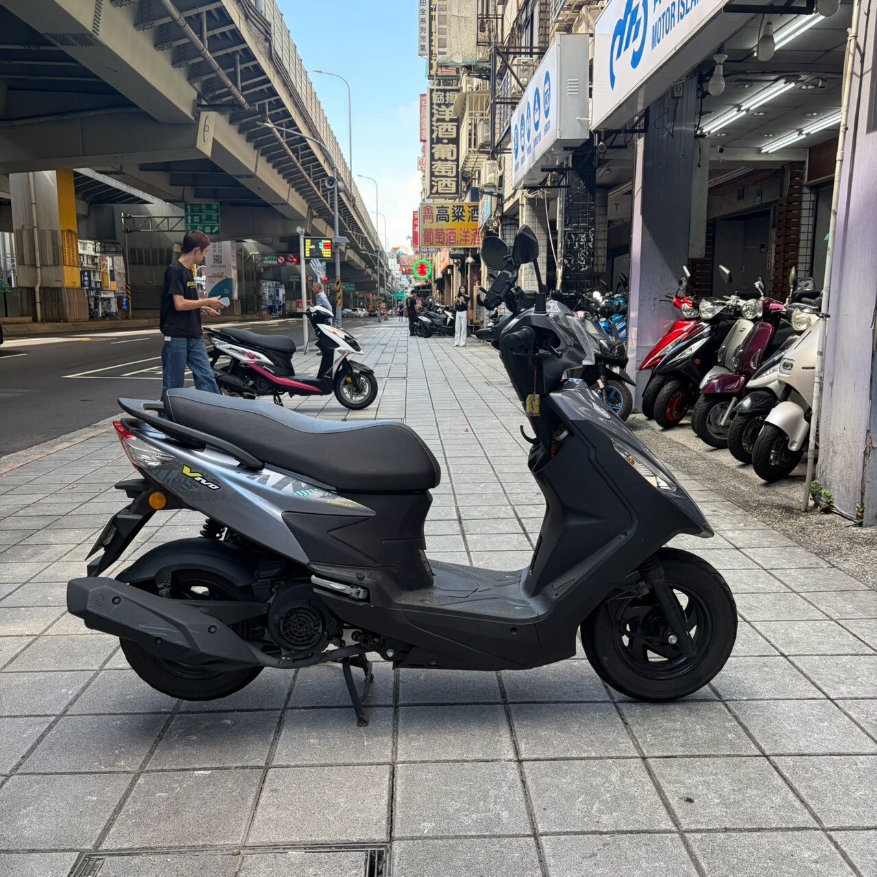 LINE_ALBUM__2773_261016_12
