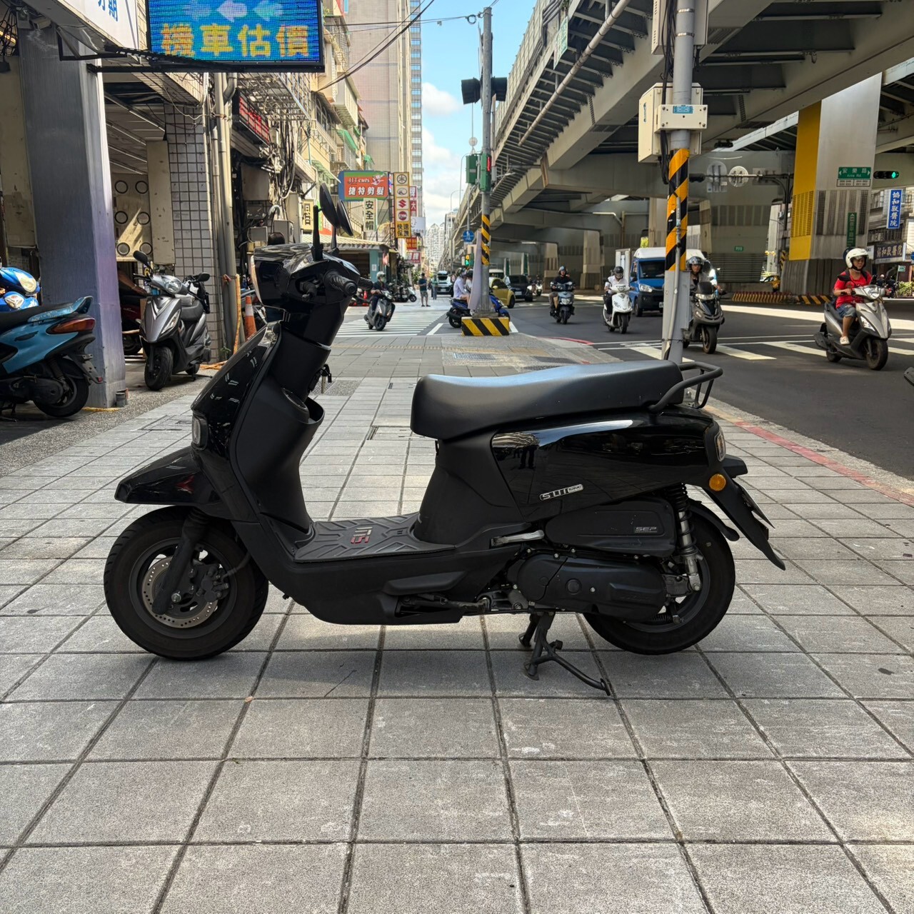 LINE_ALBUM__5683_261016_5