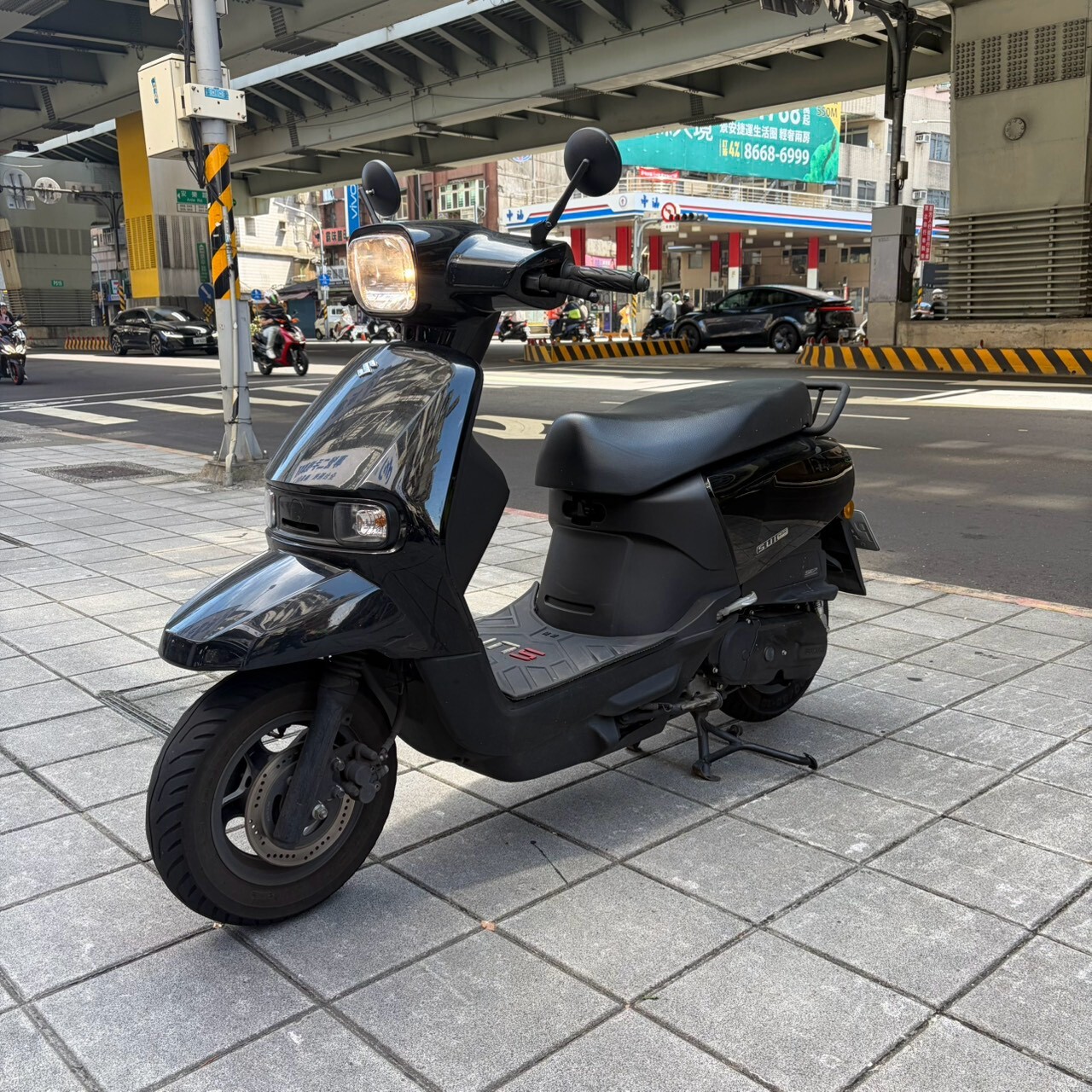 LINE_ALBUM__5683_261016_3