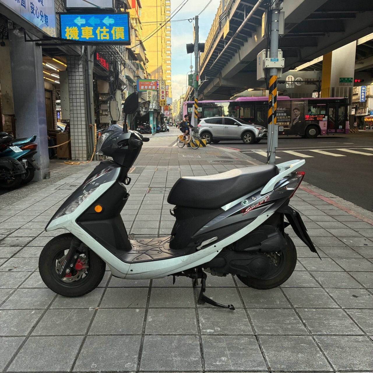 LINE_ALBUM__2355_261016_4