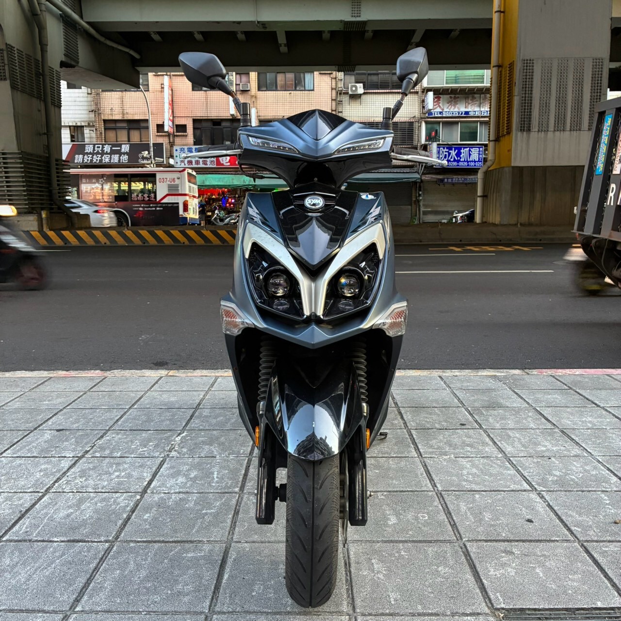 LINE_ALBUM__6695_261019_1