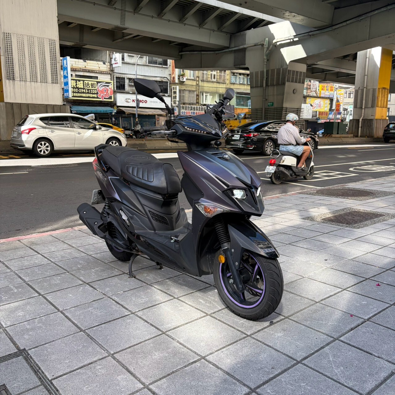 LINE_ALBUM__5793_261021_2