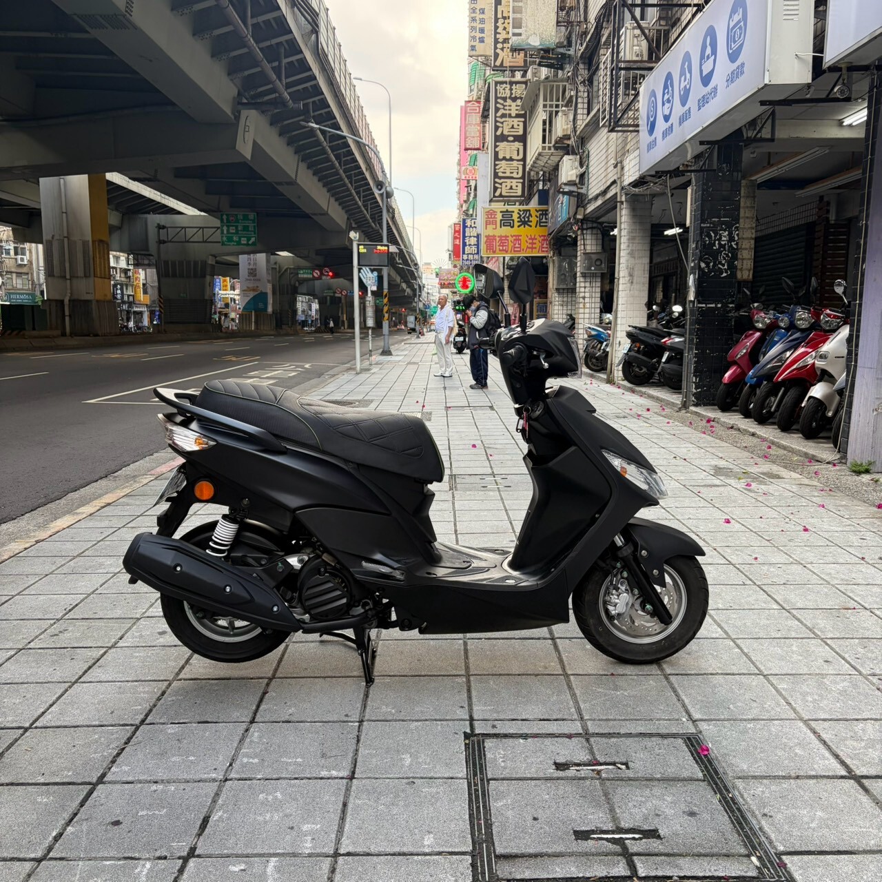 LINE_ALBUM__7782_261027_5