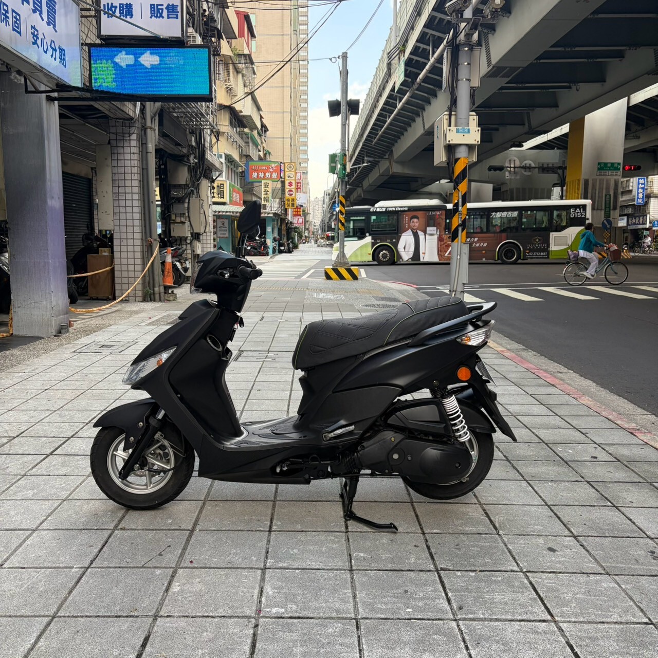 LINE_ALBUM__7782_261027_4