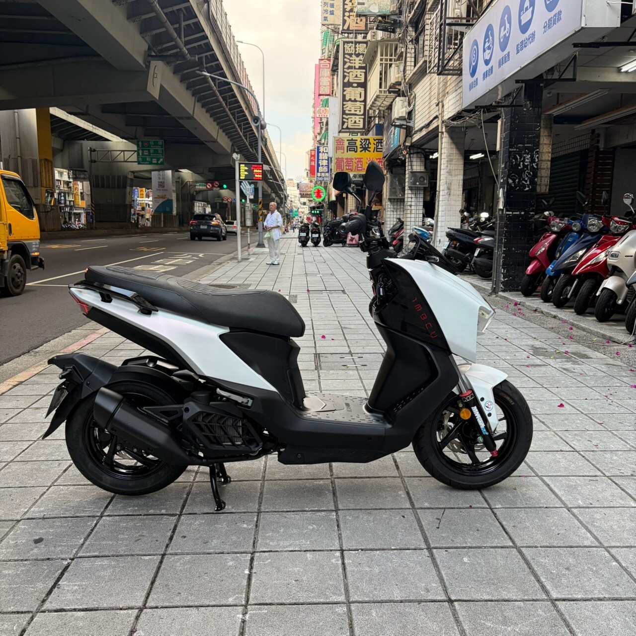 LINE_ALBUM__0279_261027_5 - 複製