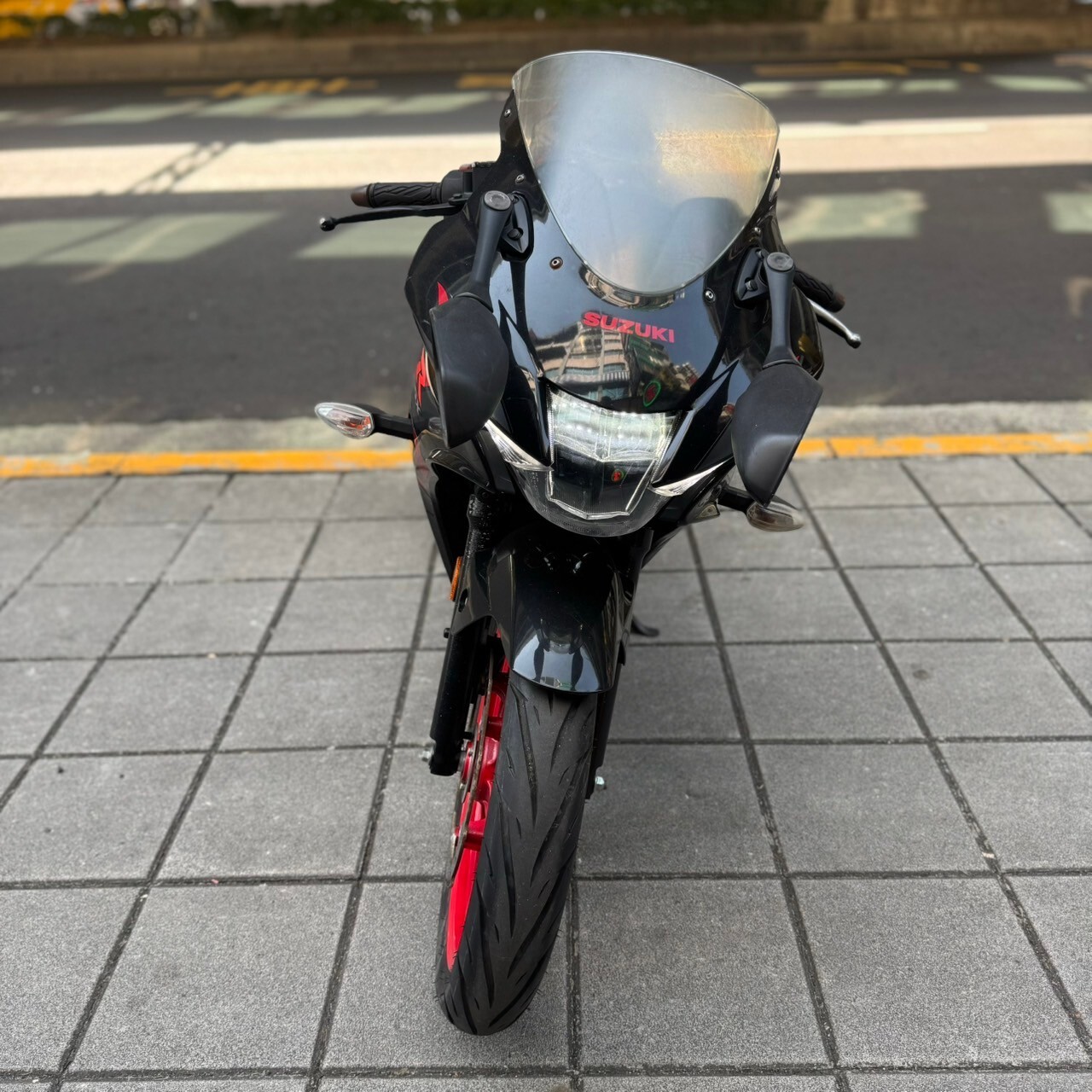 LINE_ALBUM_12.31 19年 gsx-r _6500 $56000_250121_7