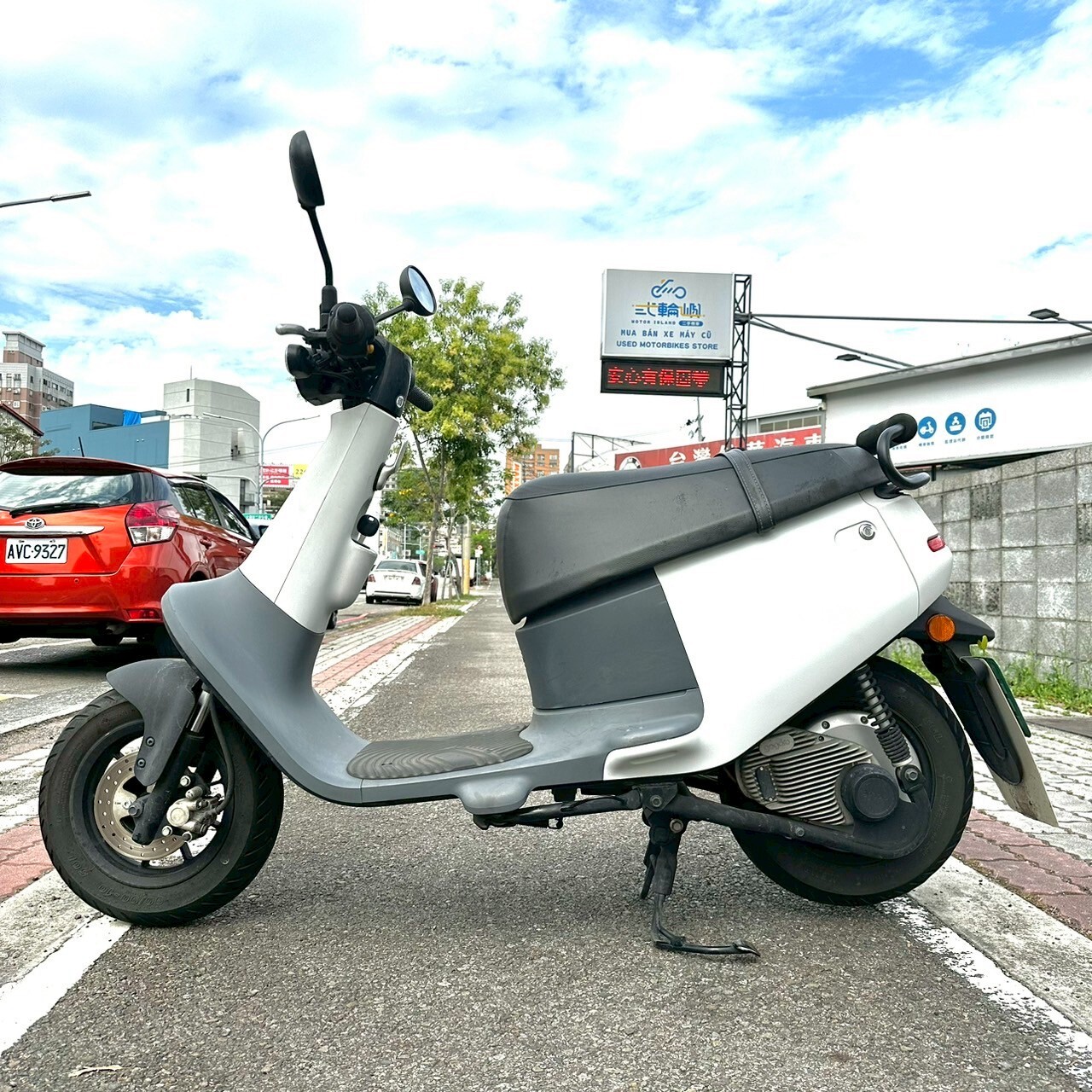 LINE_ALBUM_2022 睿能 GOGORO VIVA 鑰匙版 _3789 84xxKM $23,000_250503_2