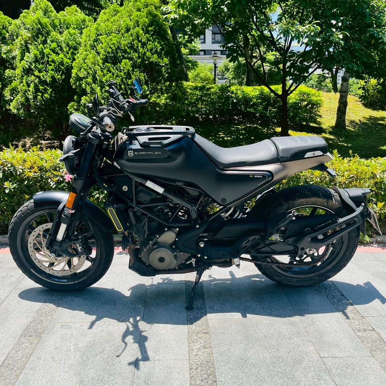 LINE_ALBUM_2023 黑箭 250 _6379 $89999 里程13XXX_250509_4
