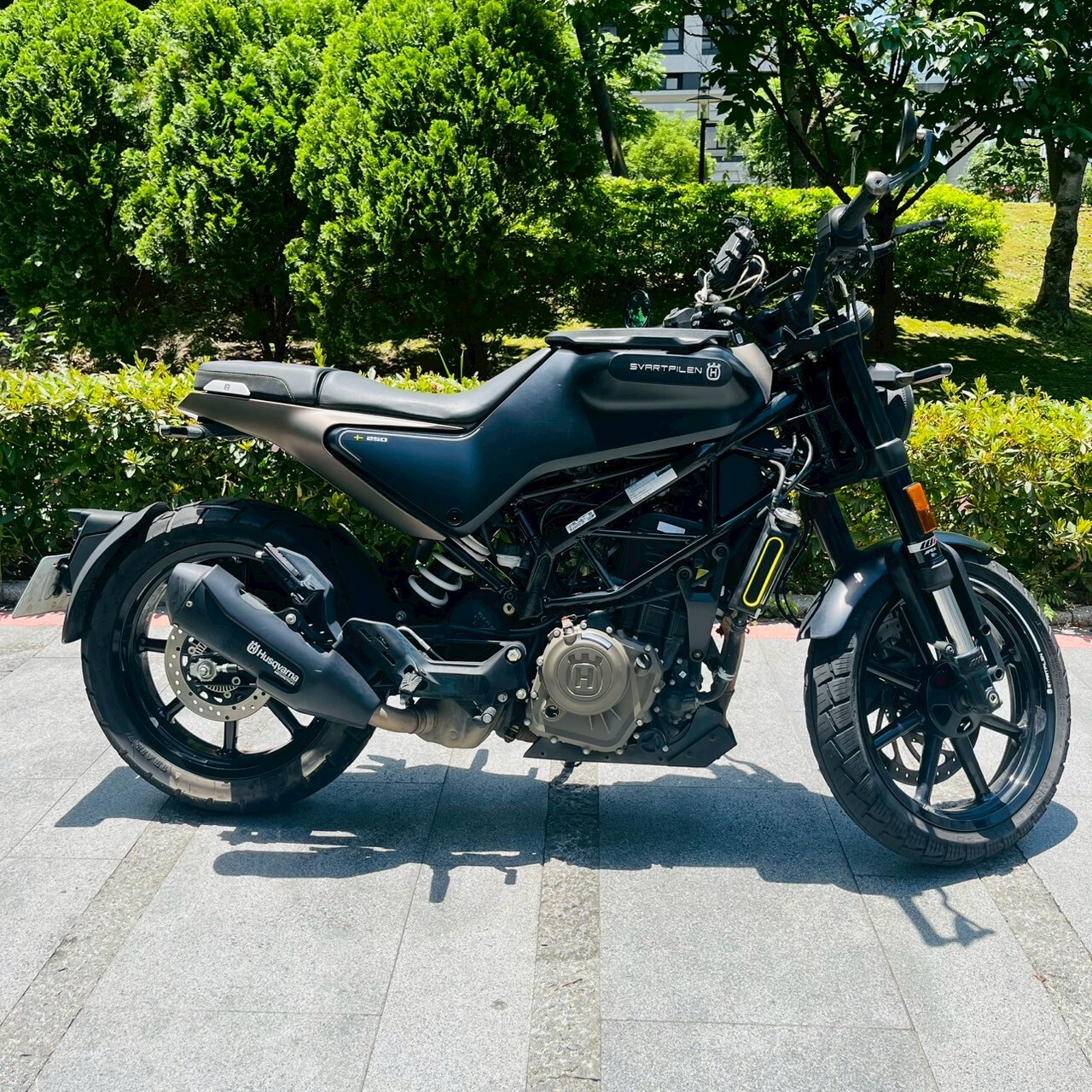 LINE_ALBUM_2023 黑箭 250 _6379 $89999 里程13XXX_250509_3