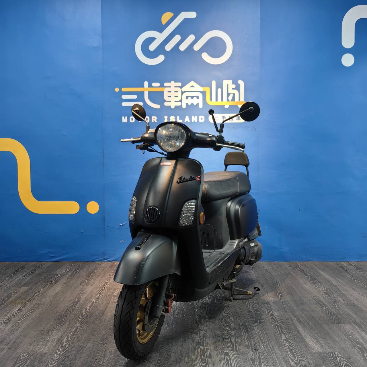 line_oa_chat_250515_185945_group_0