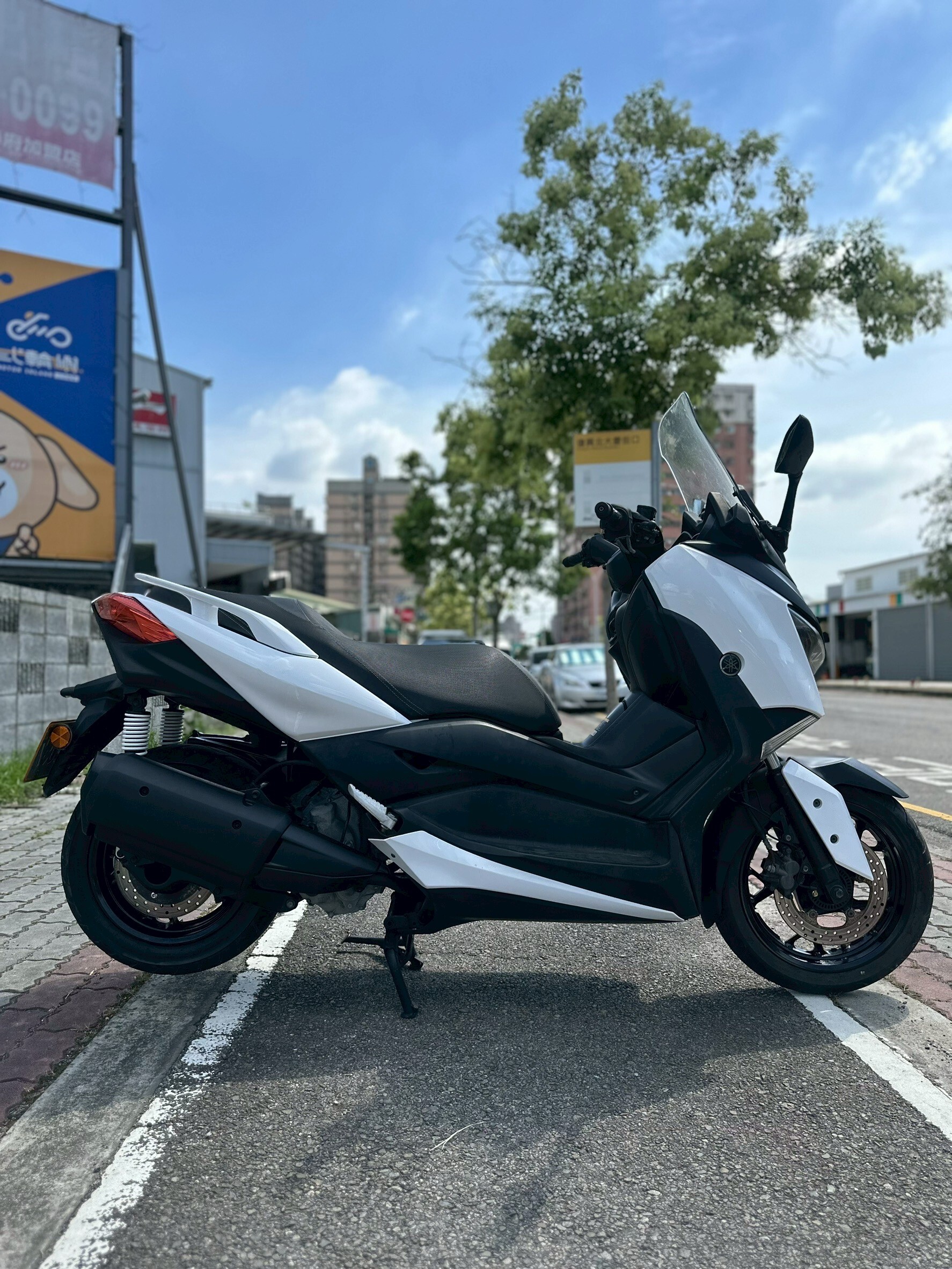 LINE_ALBUM_2021 山葉 XMAX 300 TCS _6057 85xxKM $110,000_250620_1