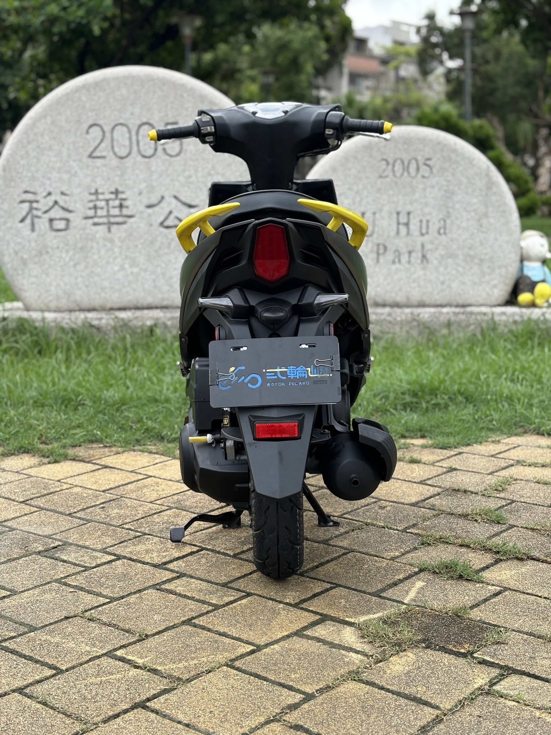 S__11878405_0