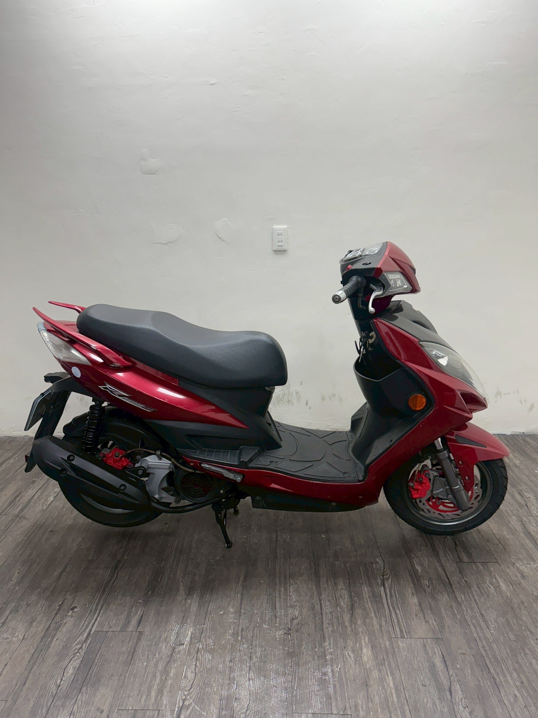 LINE_ALBUM_2014 光陽 雷霆 150 ABS _391 $29999 里程 40XXX_250916_3