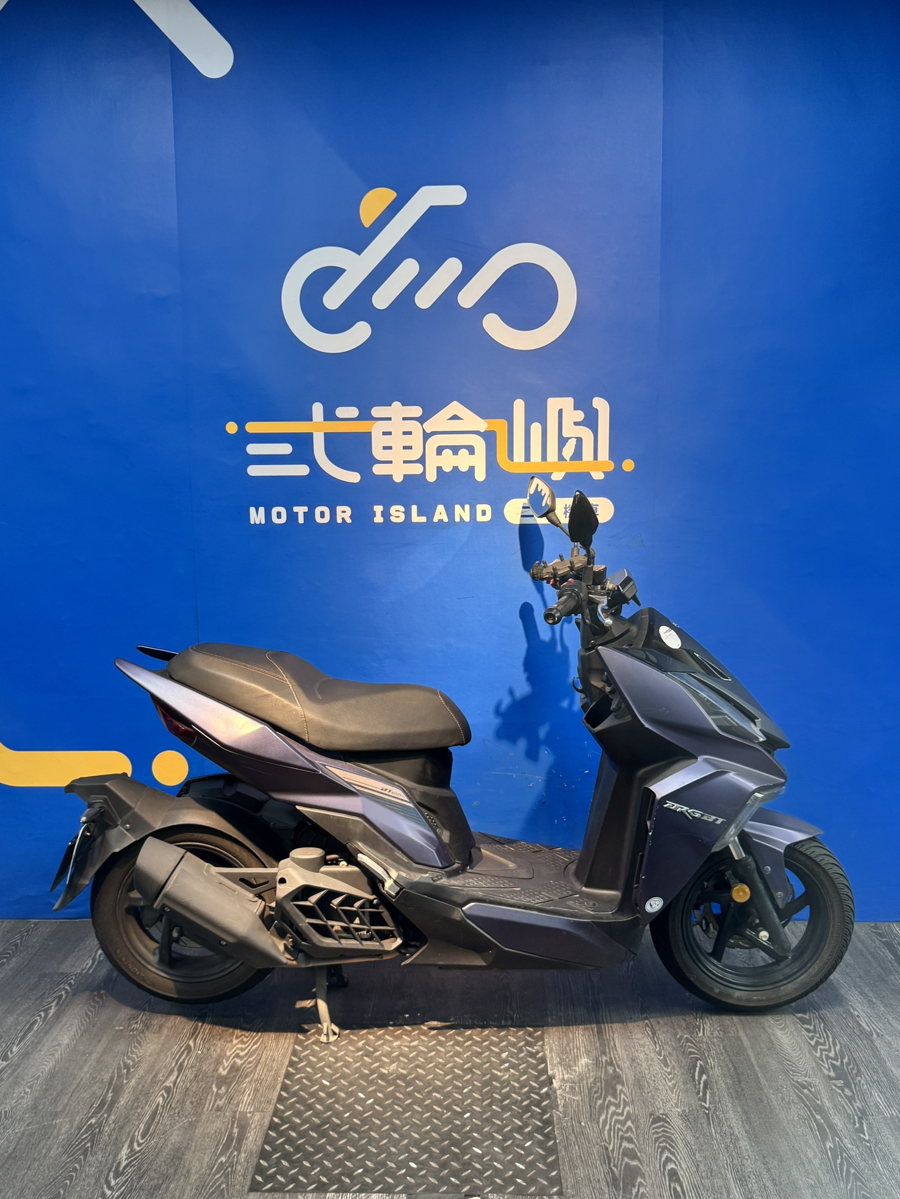 line_oa_chat_250918_210900_group_3