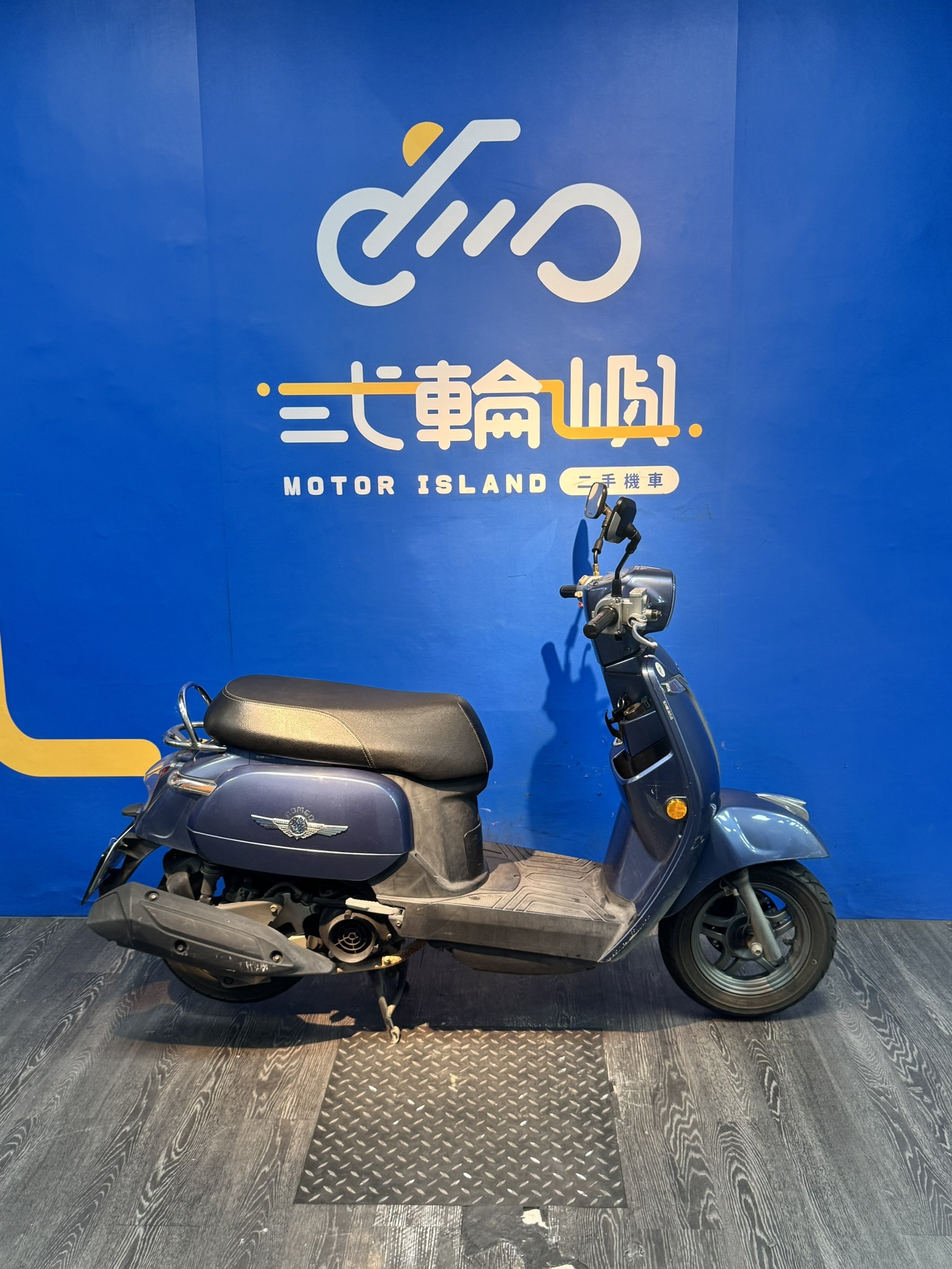 line_oa_chat_250918_213318_group_3