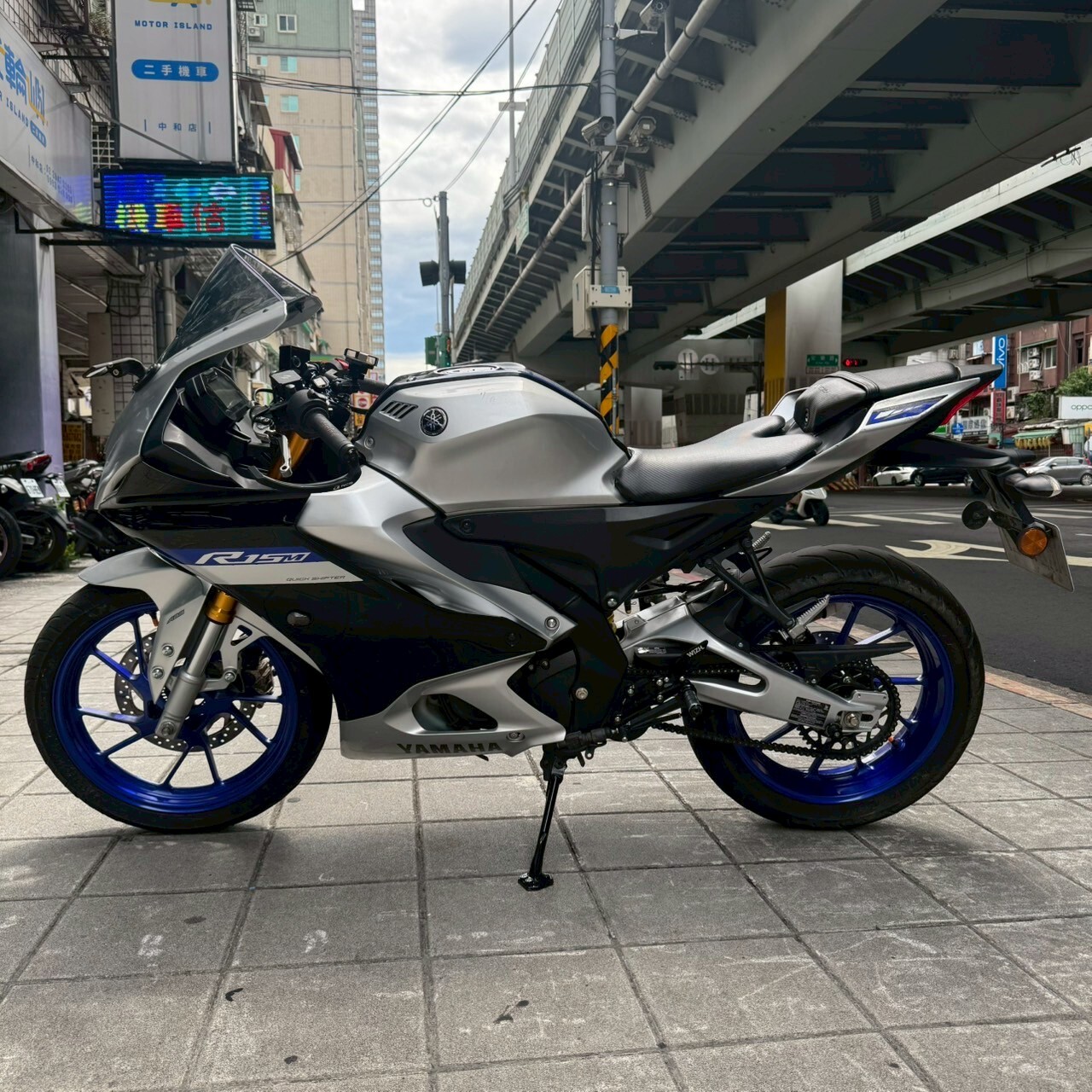LINE_ALBUM_2022 山葉 R15M V4 _9527 $72000_250919_4