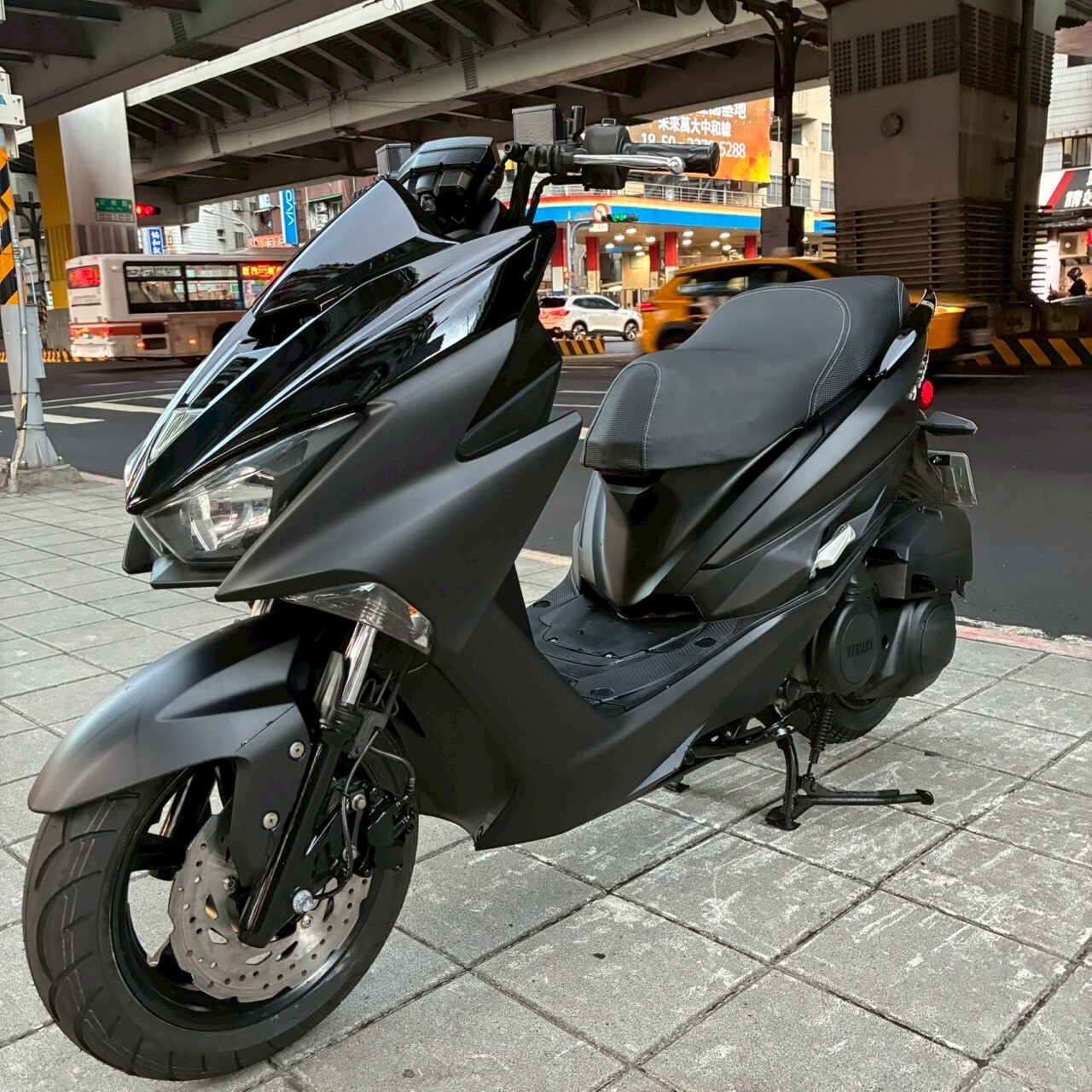 LINE_ALBUM_2017 山葉 FORCE 155 _ 9983 $52000_250930_6