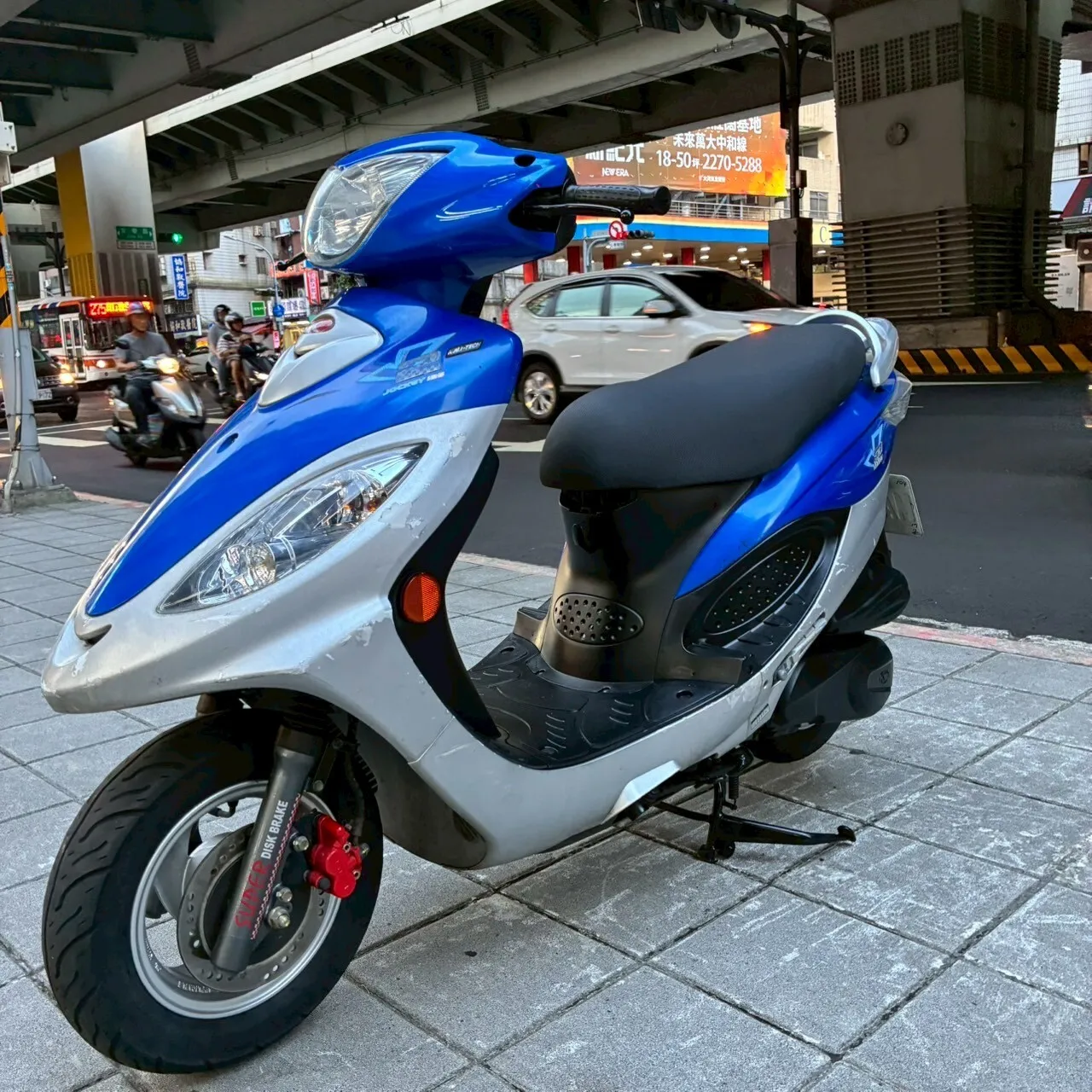 LINE_ALBUM_2015 光陽 V2 125 _8820 $26000_250930_6
