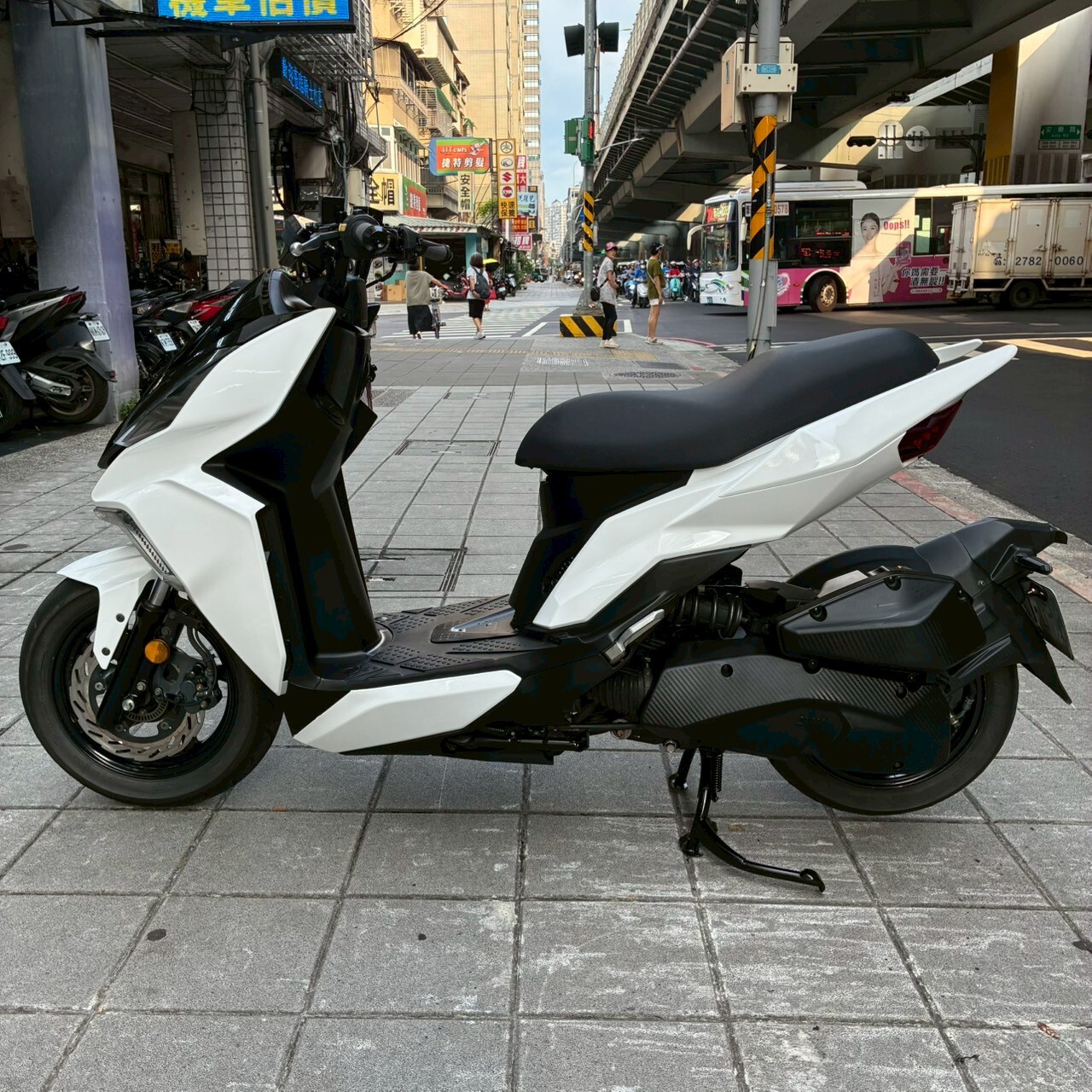 LINE_ALBUM_2021 三陽 DRG 158 TCS 七期 _1995 $70000_251014_3