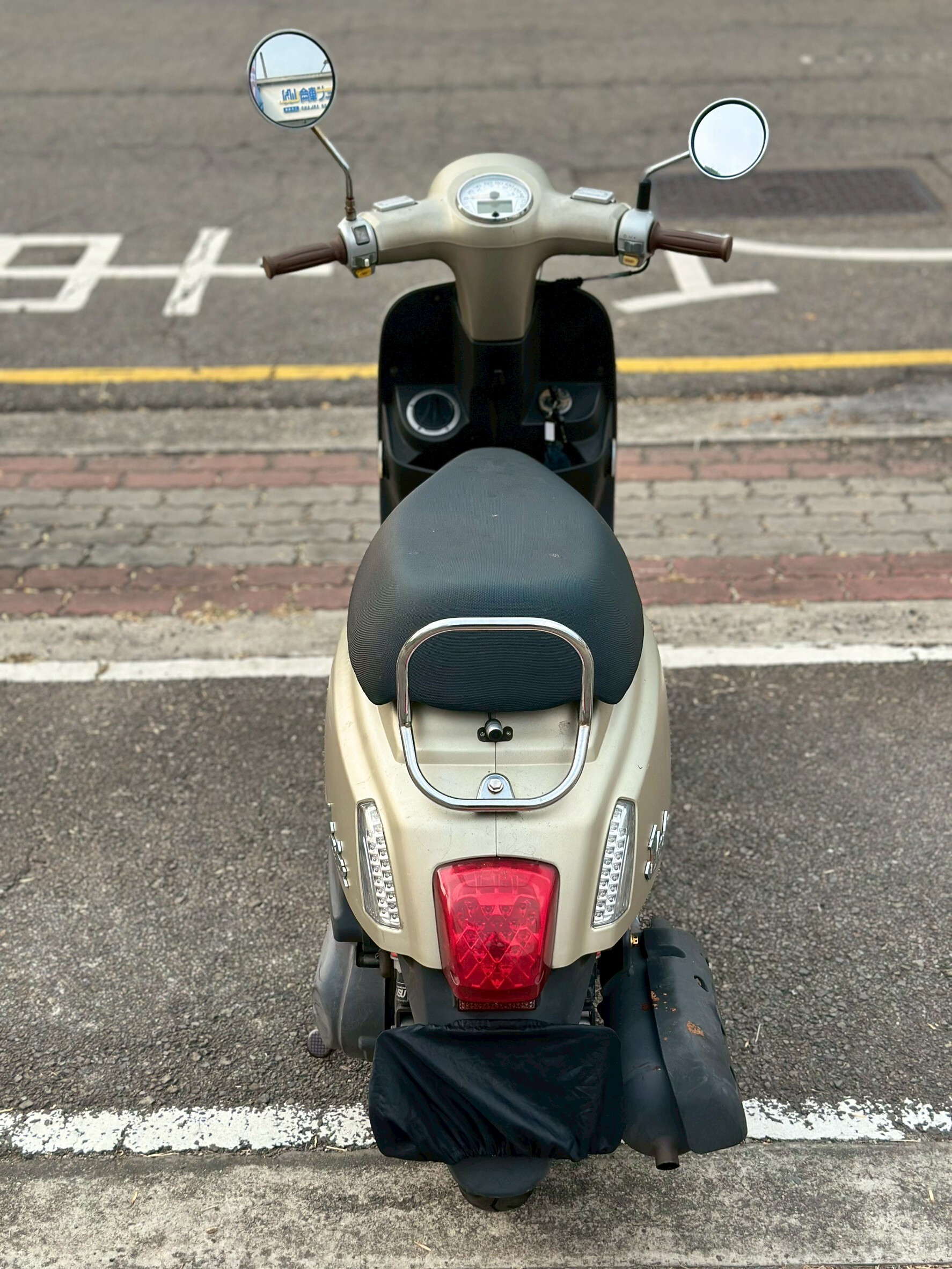 LINE_ALBUM_2015 PGO JBUBU 115 _8002 403xxKM  $37,000_251015_3