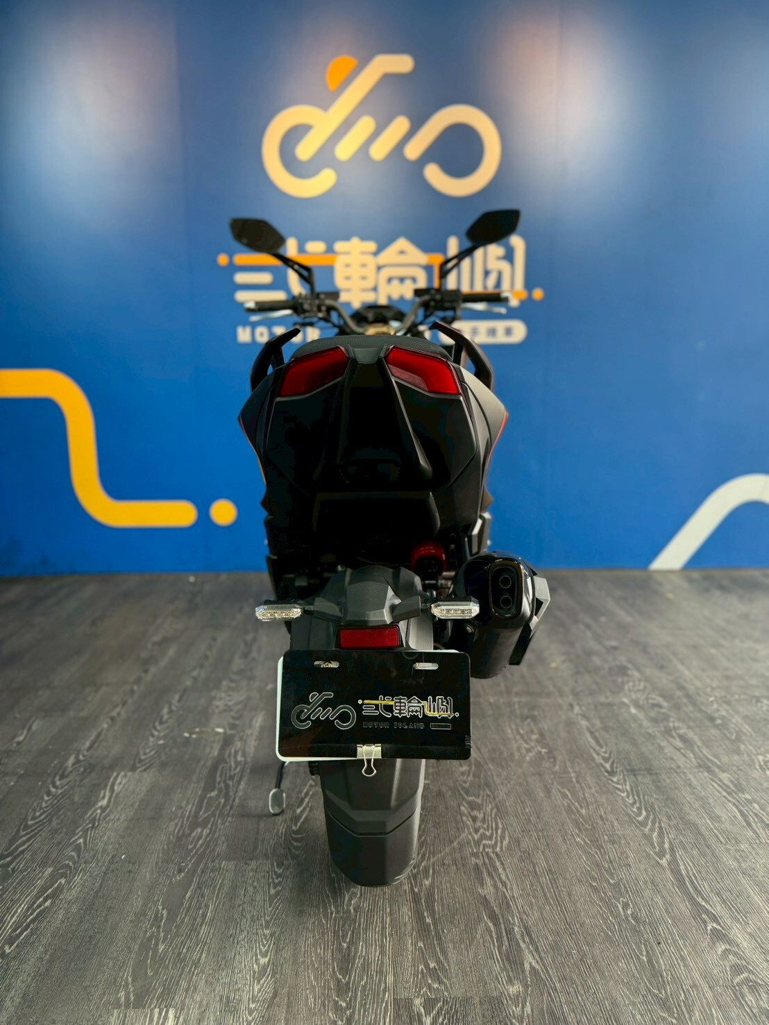 LINE_ALBUM_22年光陽 KRV MOTO 180_9327 21384km $78000_251017_1