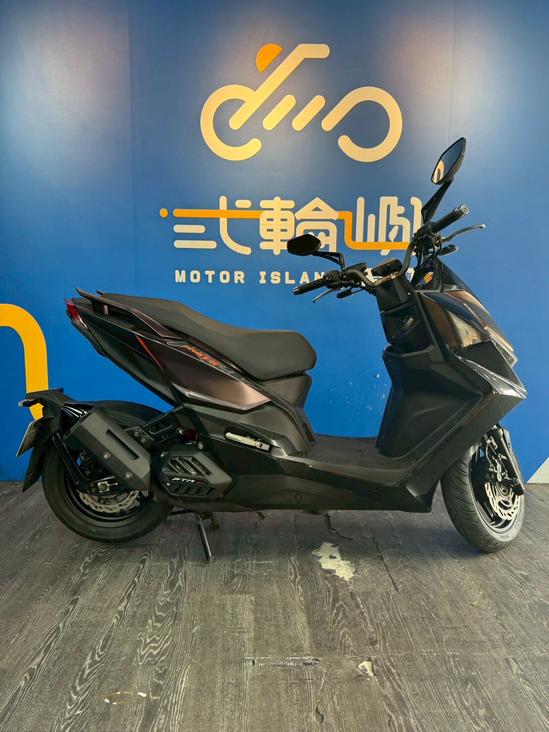 LINE_ALBUM_22年光陽 KRV MOTO 180_9327 21384km $78000_251017_2
