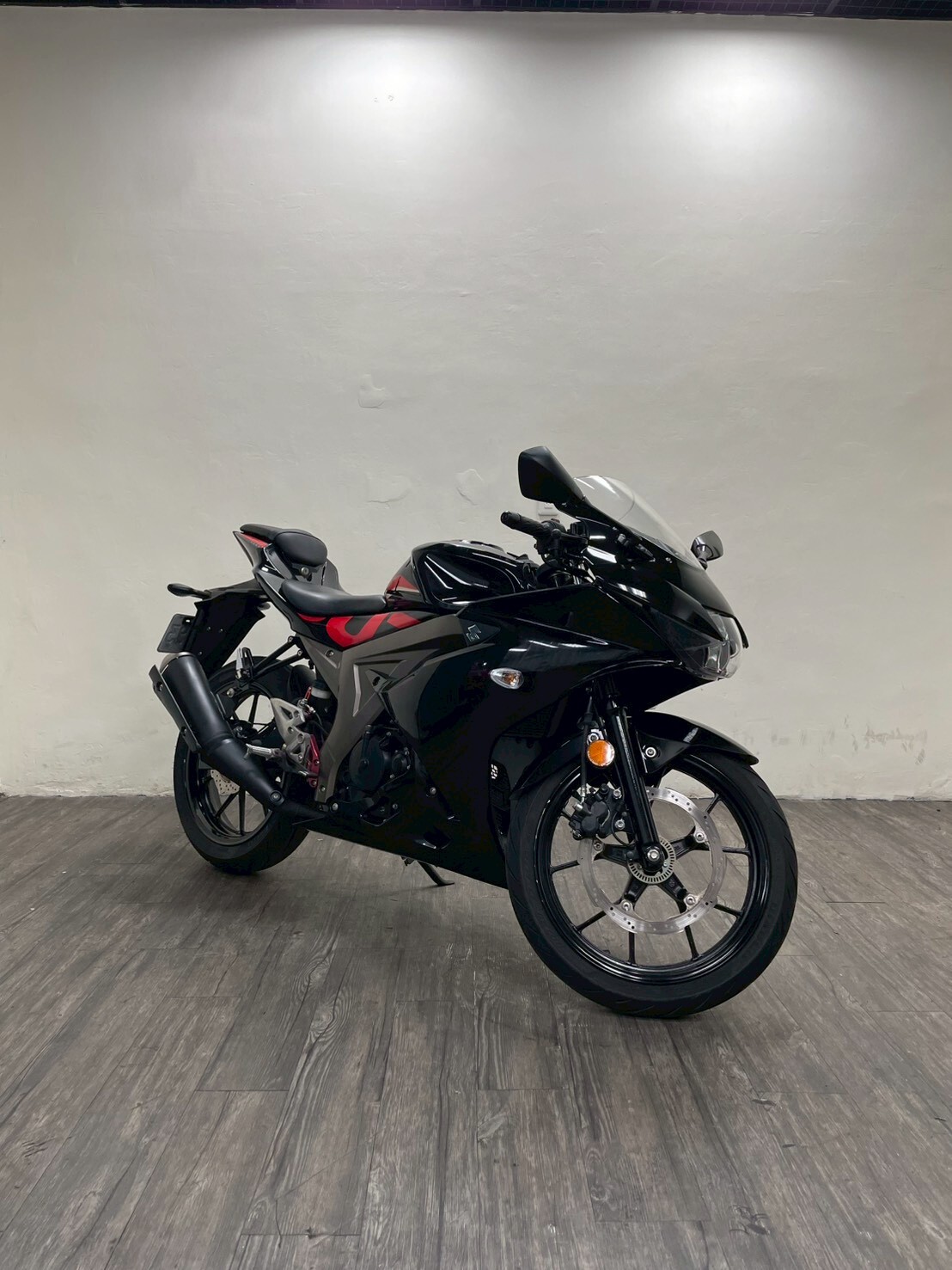 LINE_ALBUM_2018 台鈴 GSX-R150 _8993 $48000里程24XXX_251017_4